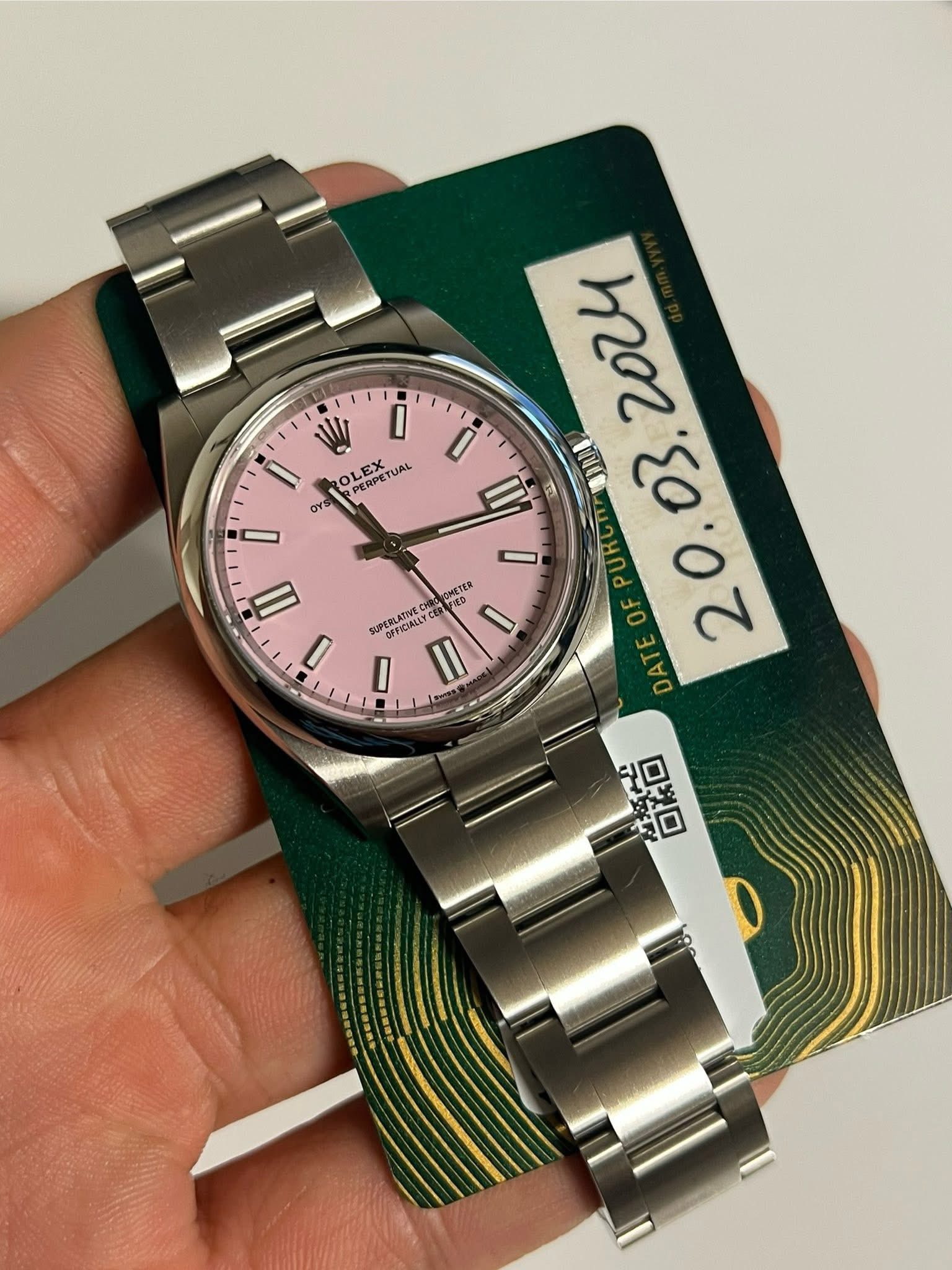 May be an image of wrist watch and text that says '2024 M በ OLEX PERPETUAL LEX TUAL 0 LEX ΟΥ6 W 번 M 20.00 ירה ዛይ 30 00:1 II ا CMETER METER UPERLATNED AERLAIEE HCNLY OFFICIALLY…
