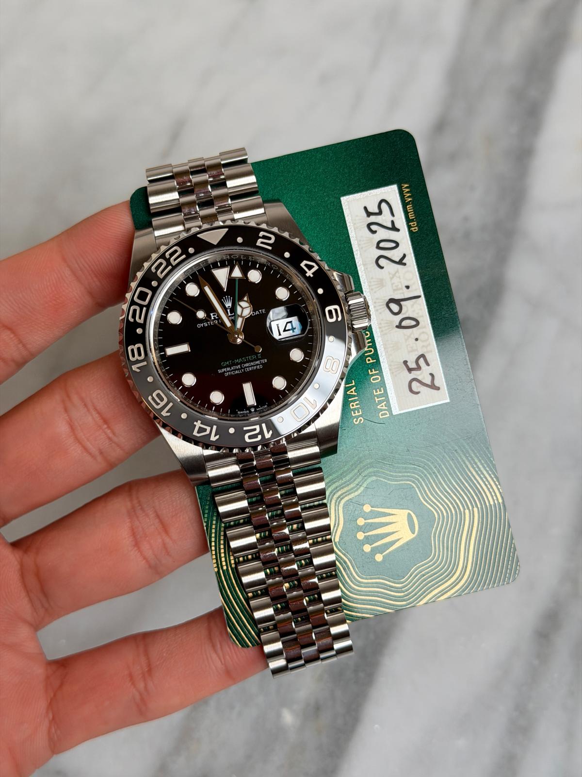 May be an image of wrist watch and text that says ' dd.mm.yyvy dd. ANA dd.mm. 9 Man 09 8 PUTG 0 OF 25 OL SERIAL DATE 己い ・い حم 16'