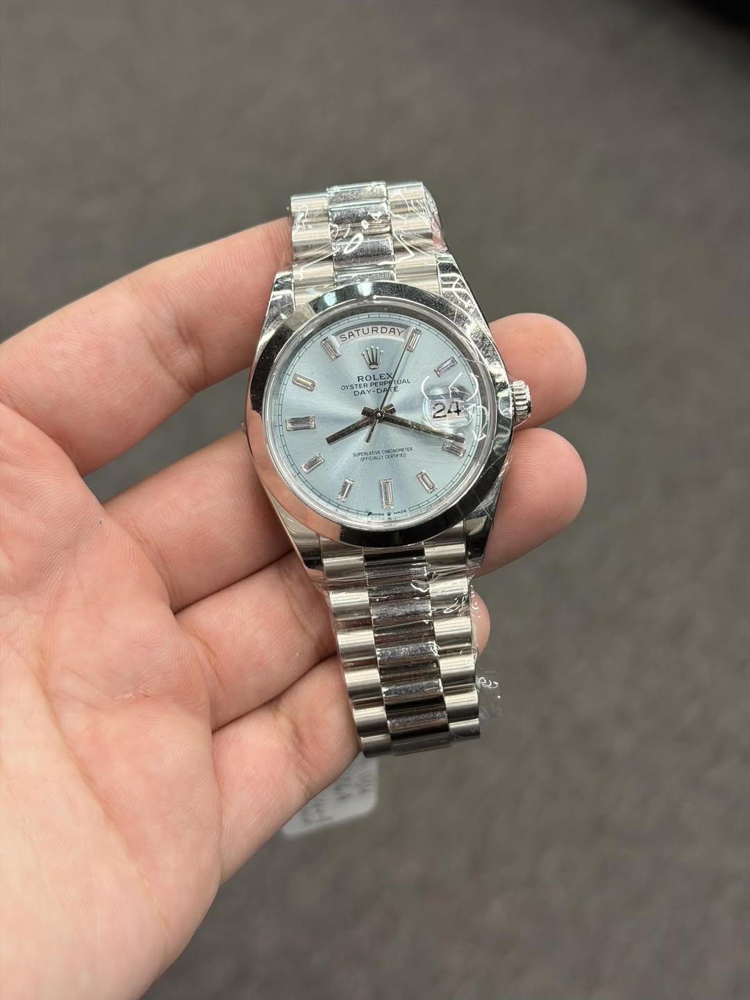 No photo description available.