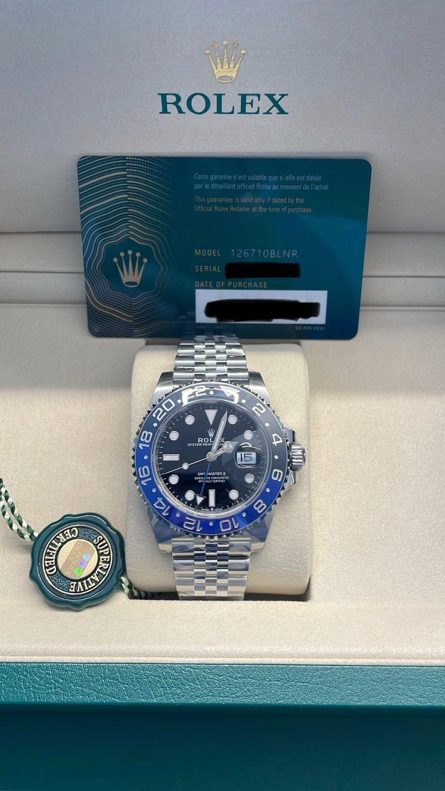 No photo description available.