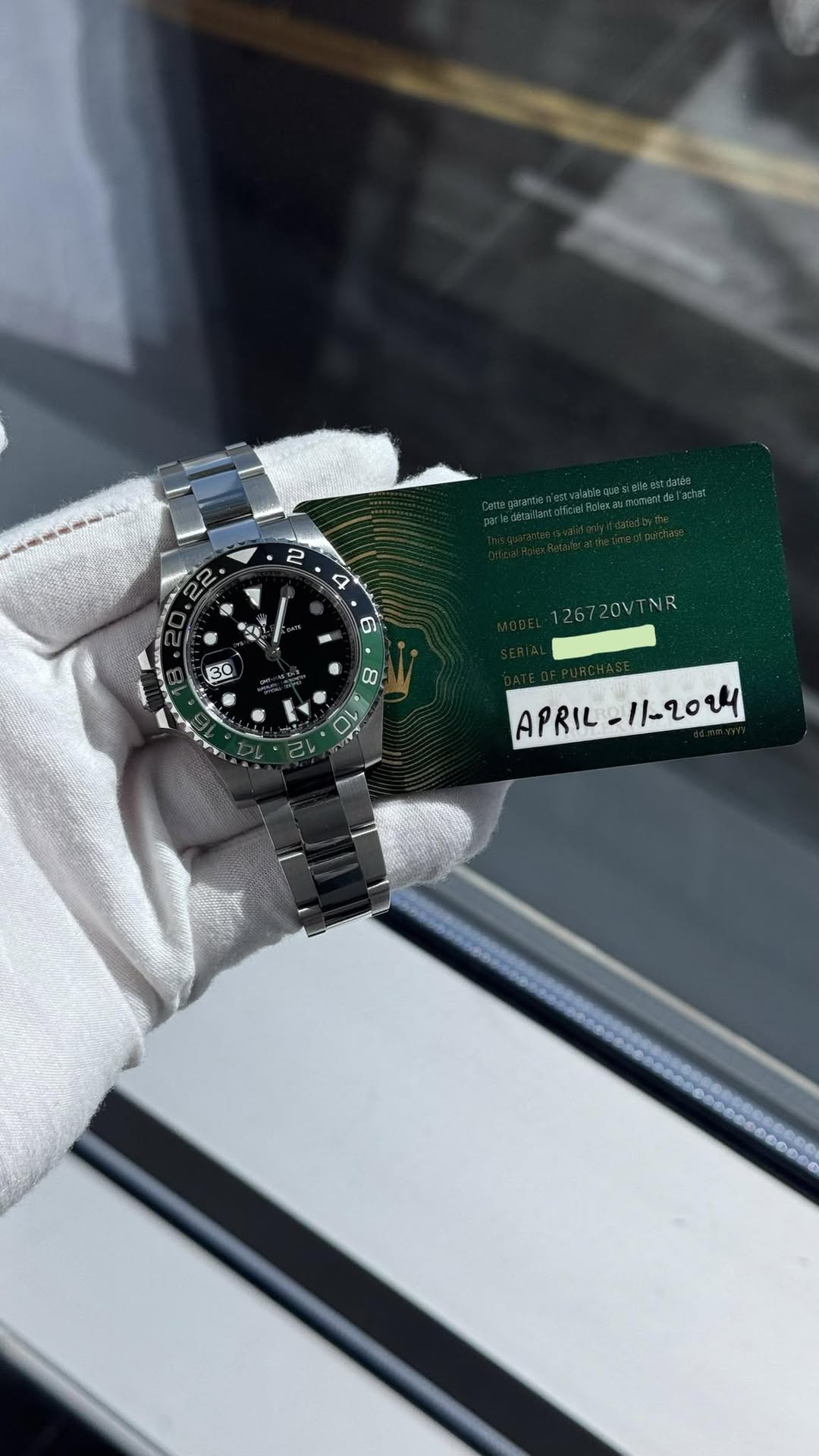 No photo description available.
