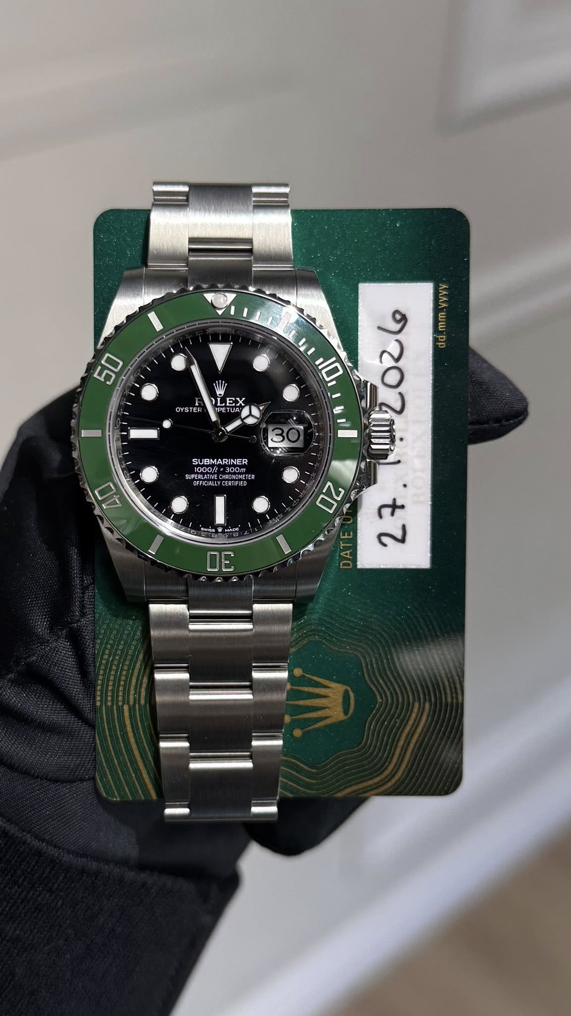 May be an image of wrist watch and text that says '50 X 1 SUBMARINER NER UBMAR u 10 ו/רסי 120 12οτι OZ '