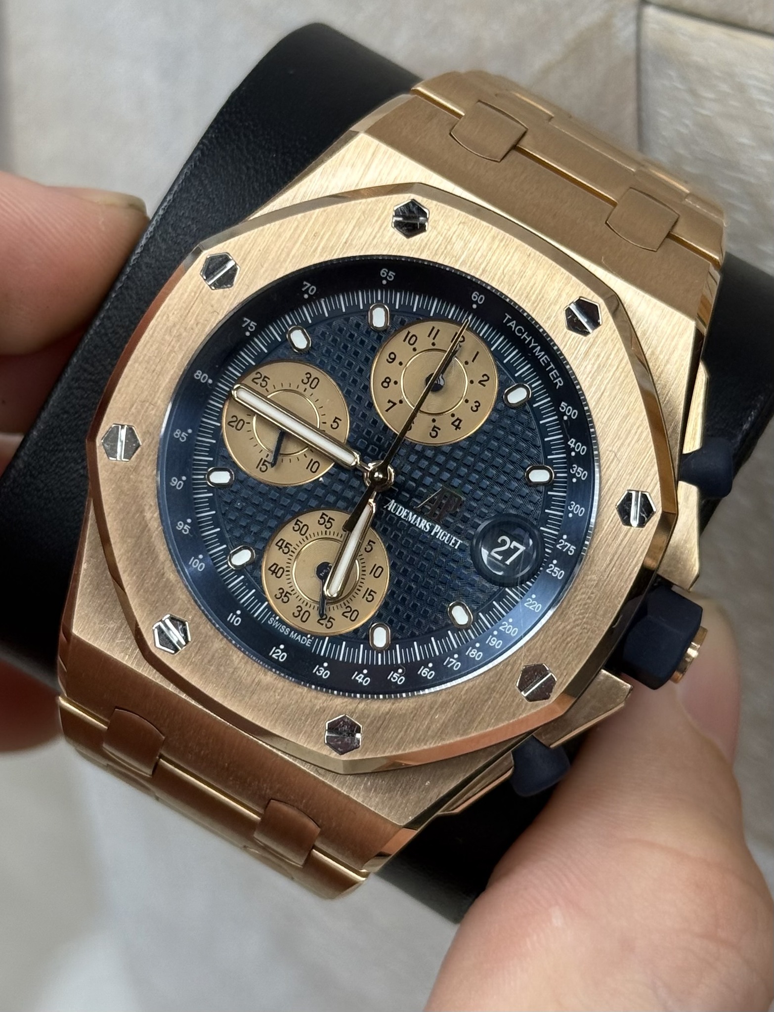 May be an image of wrist watch and text that says ' ACH 0ه ပိီး 5 2 c 96 TER 500 A0O 3 Ss 55 tinr 00 r ton AUDEMARS PIGUET 27 250 o '