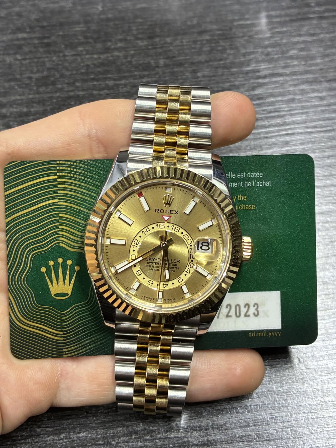 May be an image of wrist watch and text that says 'elle elleestdatée est datée ment mentdel mentdel'achat de 'achat Ilip ROLEX EX RO the rchase 11 D' ထ P 0 24 ٥ 4 2 B NI នរ /2023'