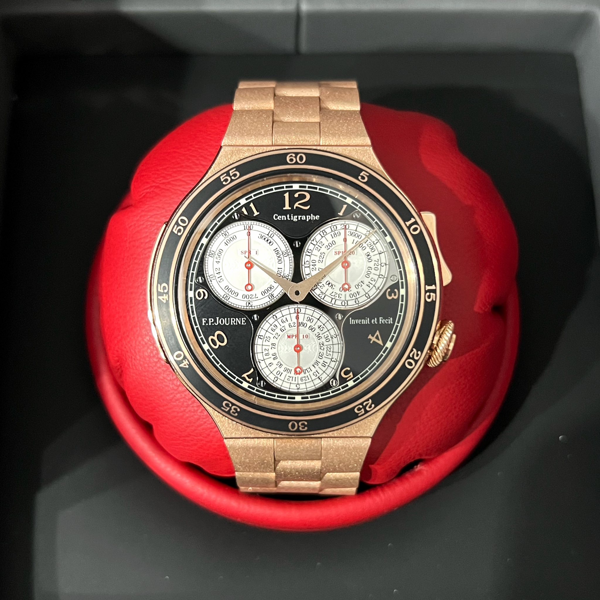 May be an image of wrist watch and text that says ' Centigraphe 50 पररर 000 CAP 0- 50 1 K0 0n 0 10 SP উ 三 ساد o 45 G00y ድ ا 002 ው 0000 ប្រត د 00 ខត 0 3 A F.PJOURNE M NP 10) 2 -…