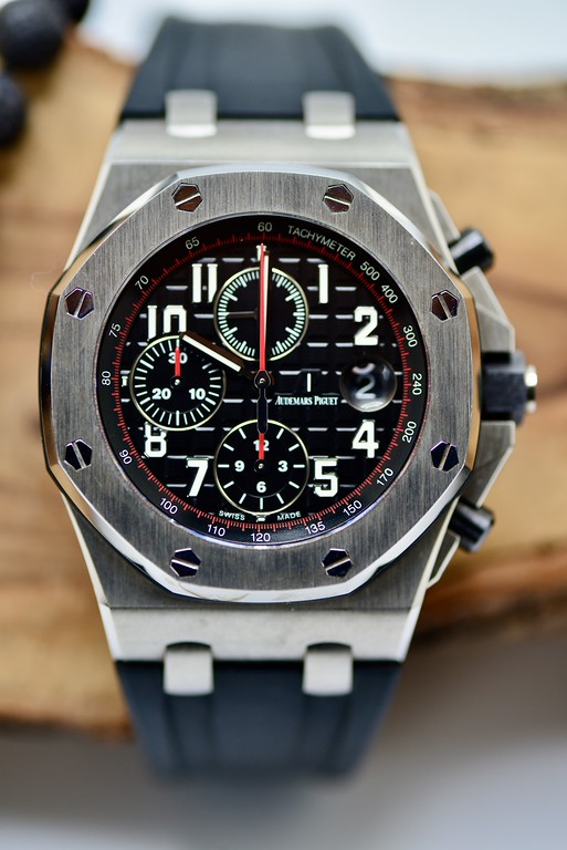 May be an image of wrist watch and text that says '70 -1۱ 75 ΙΩ - ubu ER w| A 240 200 ITEMARS ATEMUSPaET- PIOET パン5 9 SWISS MADE '