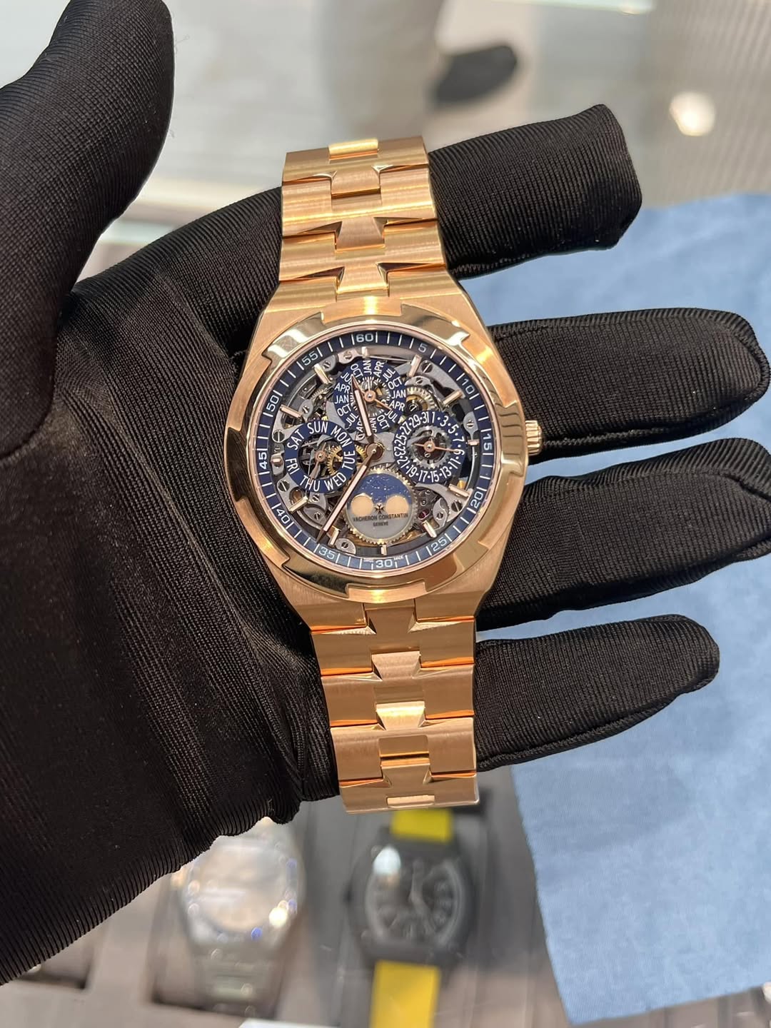 May be an image of wrist watch and text that says '1601 155/ 50| 브페D일 10 ጉ.29፡ 45 115 mlh THU MED o4 OV 18 100 ማይ a 奇究 1301 F G 25 10'