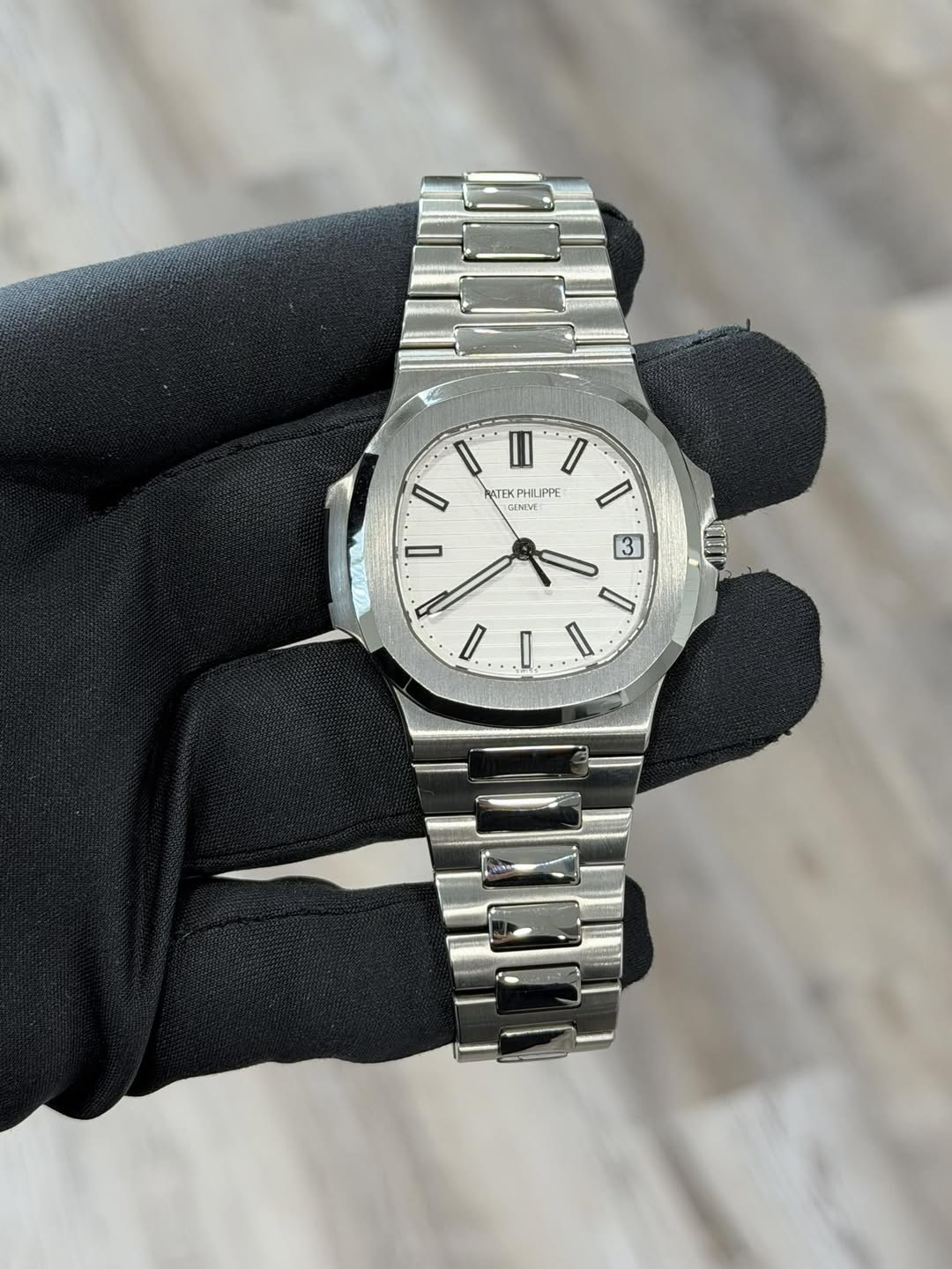 May be an image of wrist watch and text that says 'I II 0 MATEK ATEKPHILIPPE HILPPE CENEVE HIMS D 3 I CI I 0 佟 I'