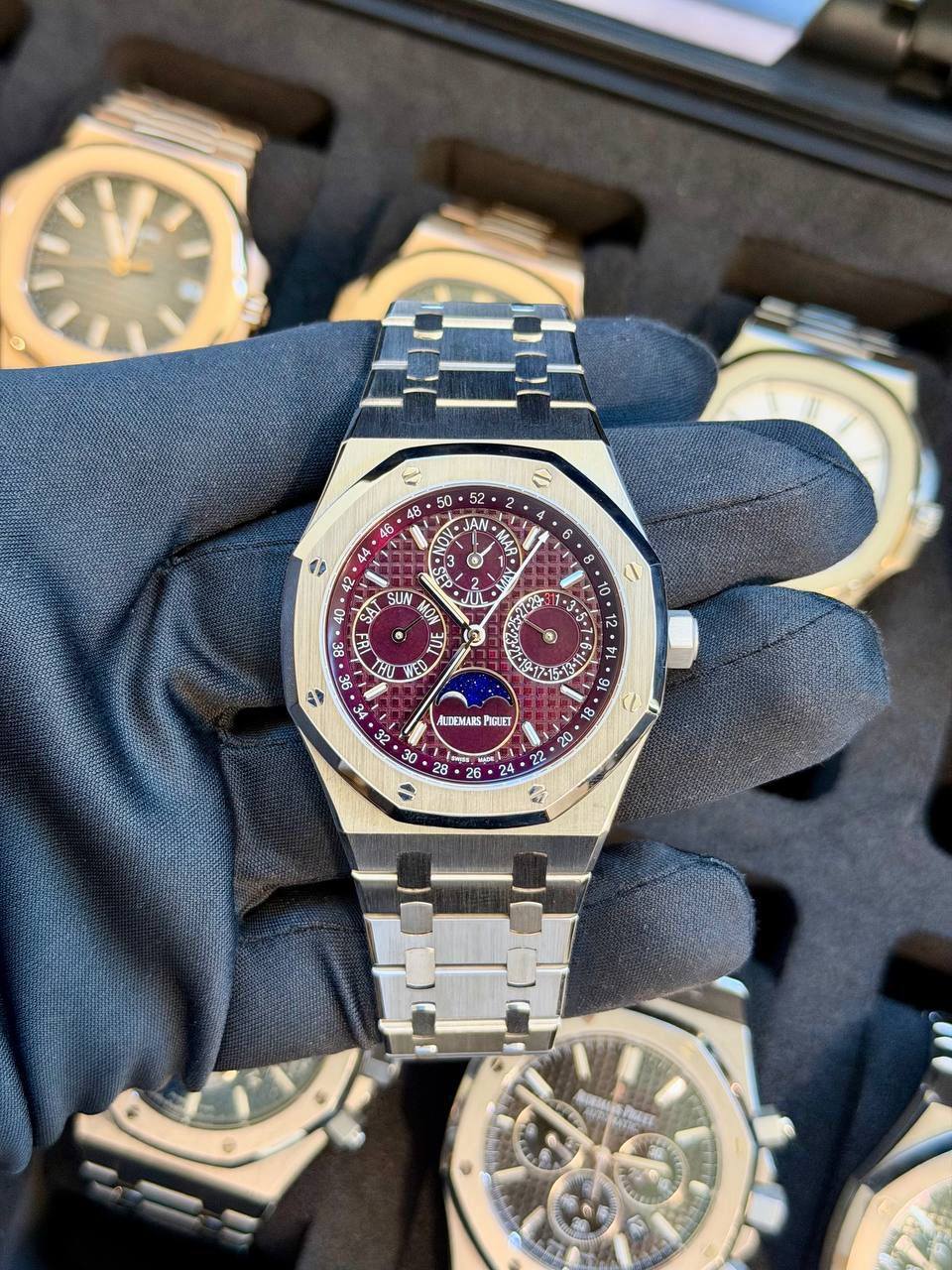 May be an image of wrist watch and text that says ' AN M 4 O 2 3 3 40 •3 一 10 10ቅ 1. 3+5 :5 • SUW MOr VIIE আ EU 0ڑ ALDEMARS GLET FT ٤ع 30 8 TBAE'