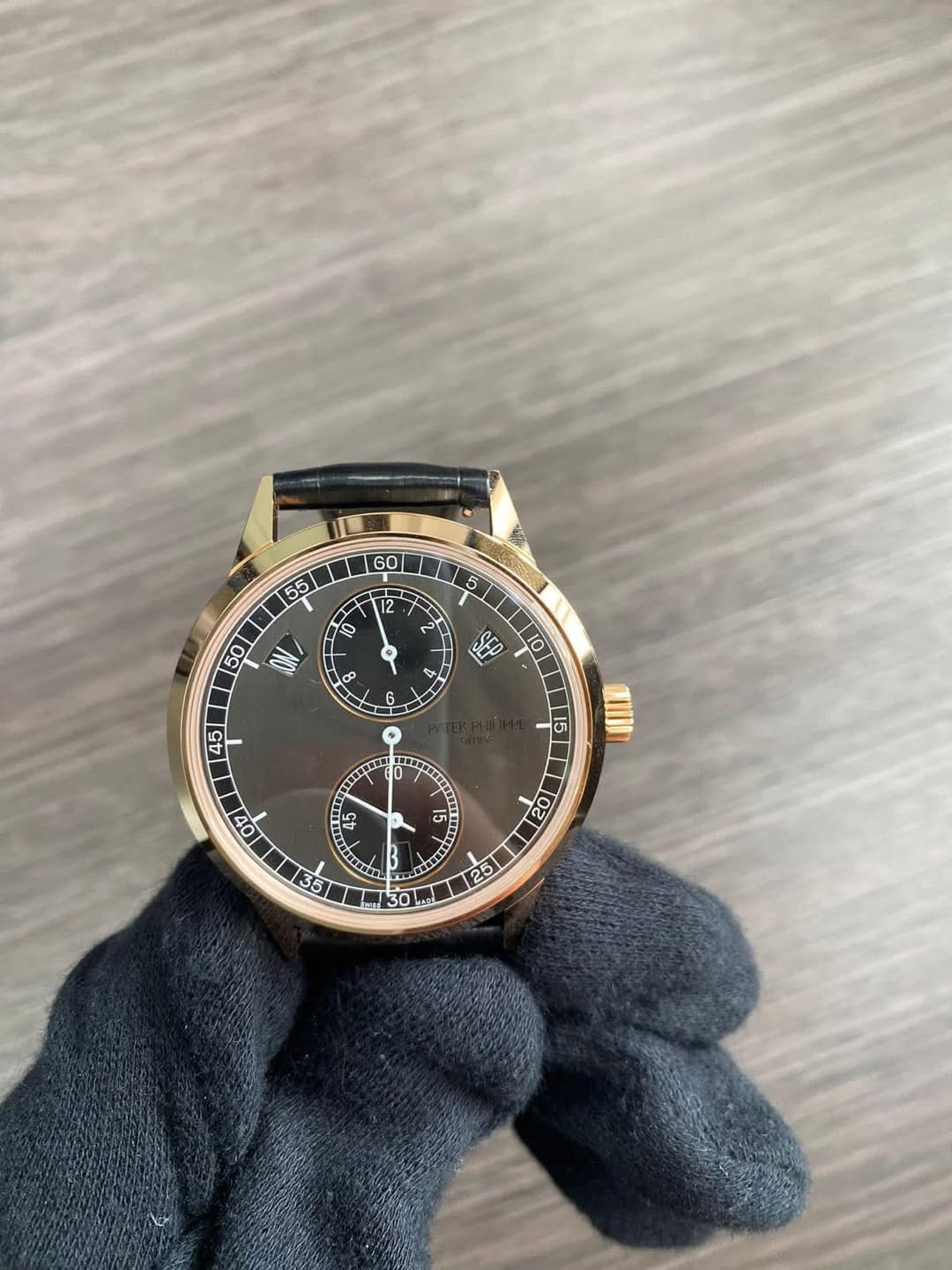 May be an image of wrist watch and text that says ' S ح 50 OV 8 8 መታ SEP 10 6 45 د ١ 15 Ot 4 45 1 特发 C L 美業 15 9ट W 30'