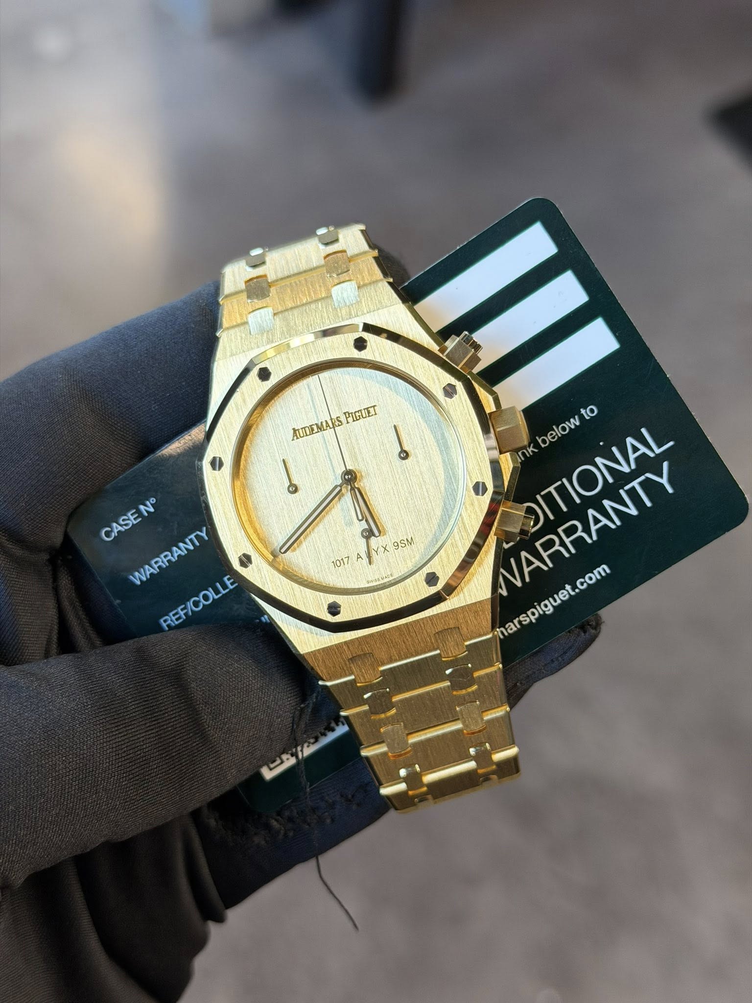 May be an image of wrist watch and text that says 'PIGUEXT LUREMARS ! N X x 9SM CASE N° WARRANTY REF/COLLE REF REF/COLLE 1017 DITIONAL below to WARRANTY nΚ ha larspiguet.co com…
