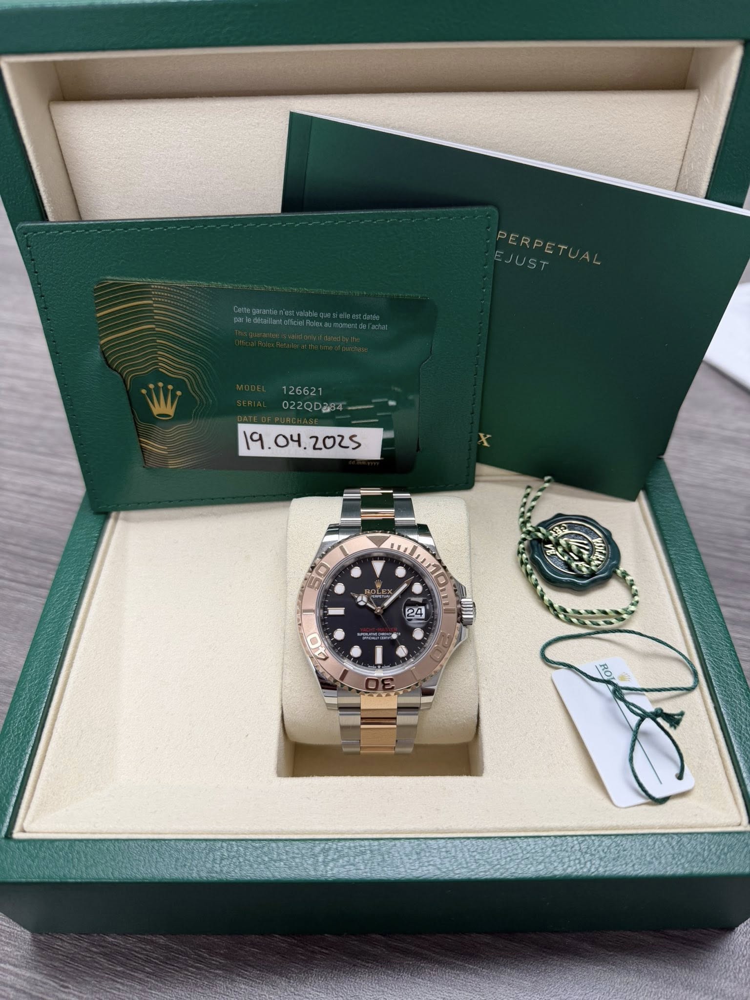 May be an image of wrist watch and text that says ' O4. 2025 .9۰ 5 0 မိ့ فبا 福 ج 中4公 24 TII 40 1금 ٢'