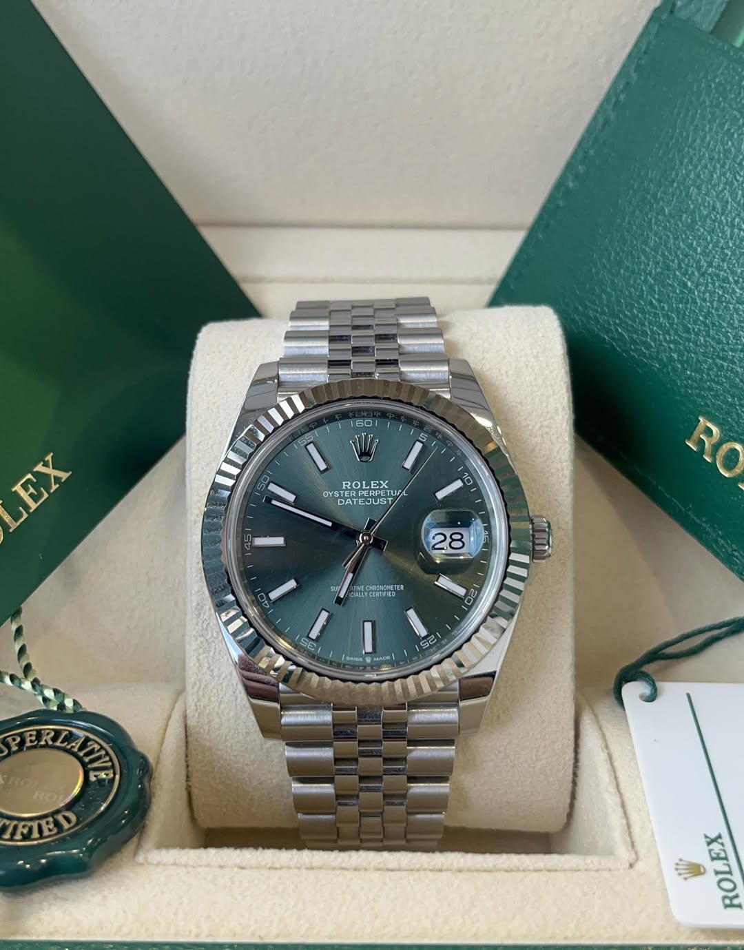 May be an image of wrist watch and text that says '60 SS EX ROL ROLEX LEX EX WSTER DAT PETE TEJUST ERPET 10 28 8 RO DMLNEIRT M0 40 O 20 UII SES か U דוי se JRDR 5 E FTE ii EX…