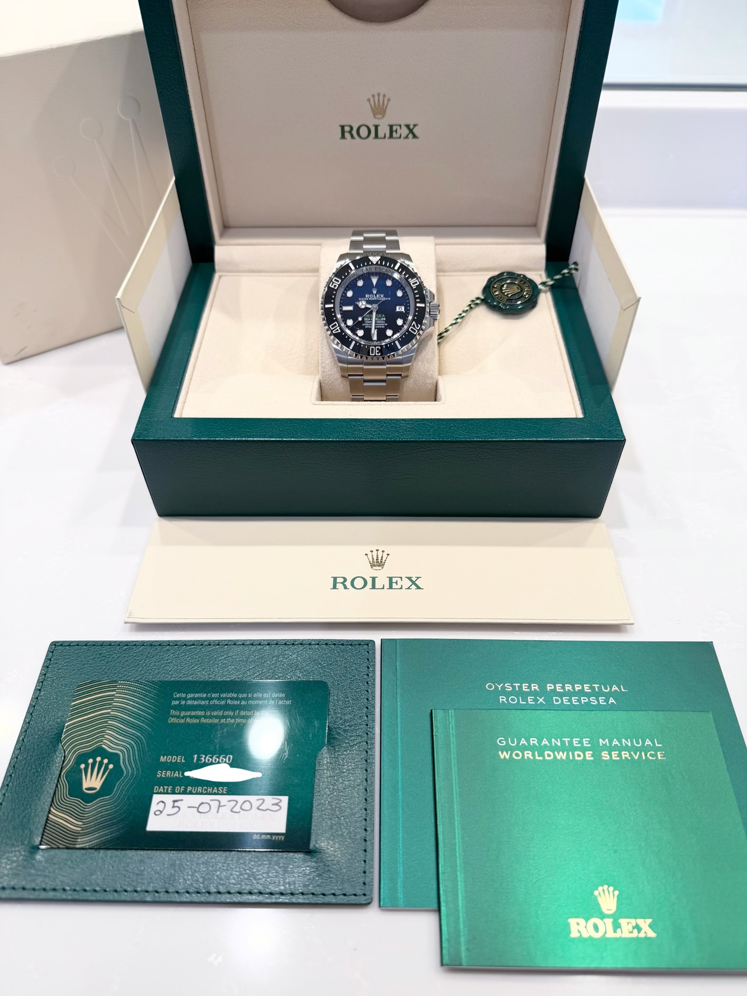 May be an image of wrist watch and text that says 'ROLEX 1 dE क्र ت 1 例 叫: K 生 3 OE 5 ROLEX เห้่มร MODEL SERIA 36660 OYSTERPERPETUAL OYSTER PERPETUAL ROLEX DEEPSEA PURCHASE 가…