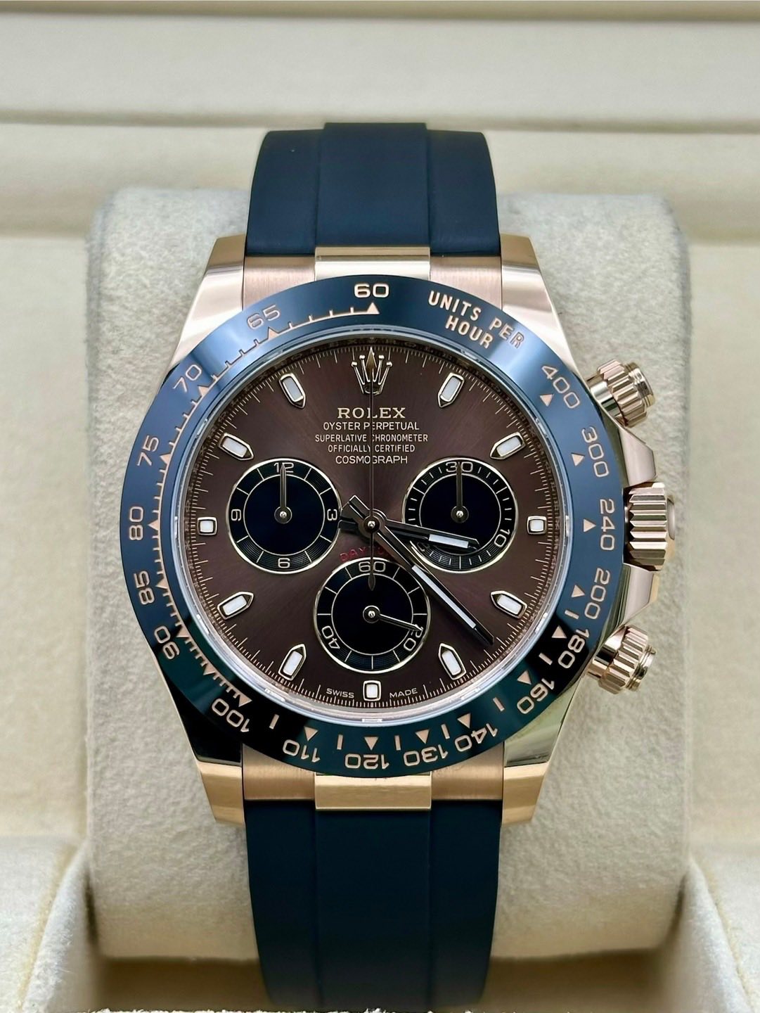 May be an image of wrist watch and text that says '60 65 سللة 70 75 ROL ROLEX OYST OYSTERP: STERPERPETUA TERPARPETUAL SUPERLAIVE RORNRTER RONOMETER CFFICIALLY/CERTIFIE…
