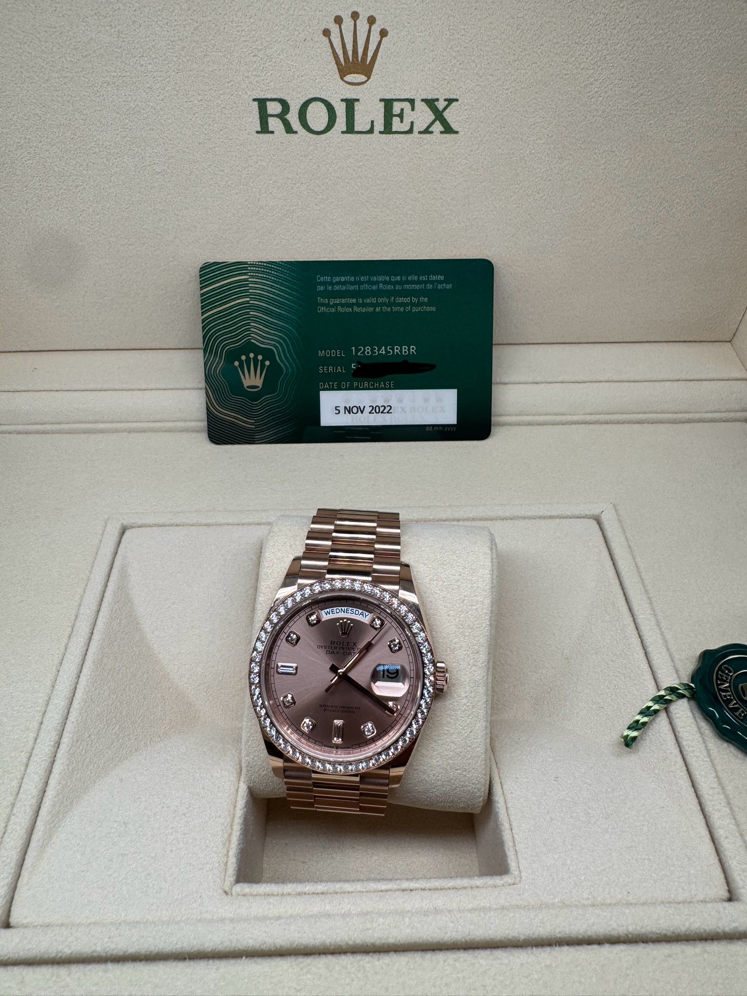 May be an image of wrist watch and text that says 'ROLEX 5NOV2022 5 NOV 2022 WERNESDAY পকत + 茶'