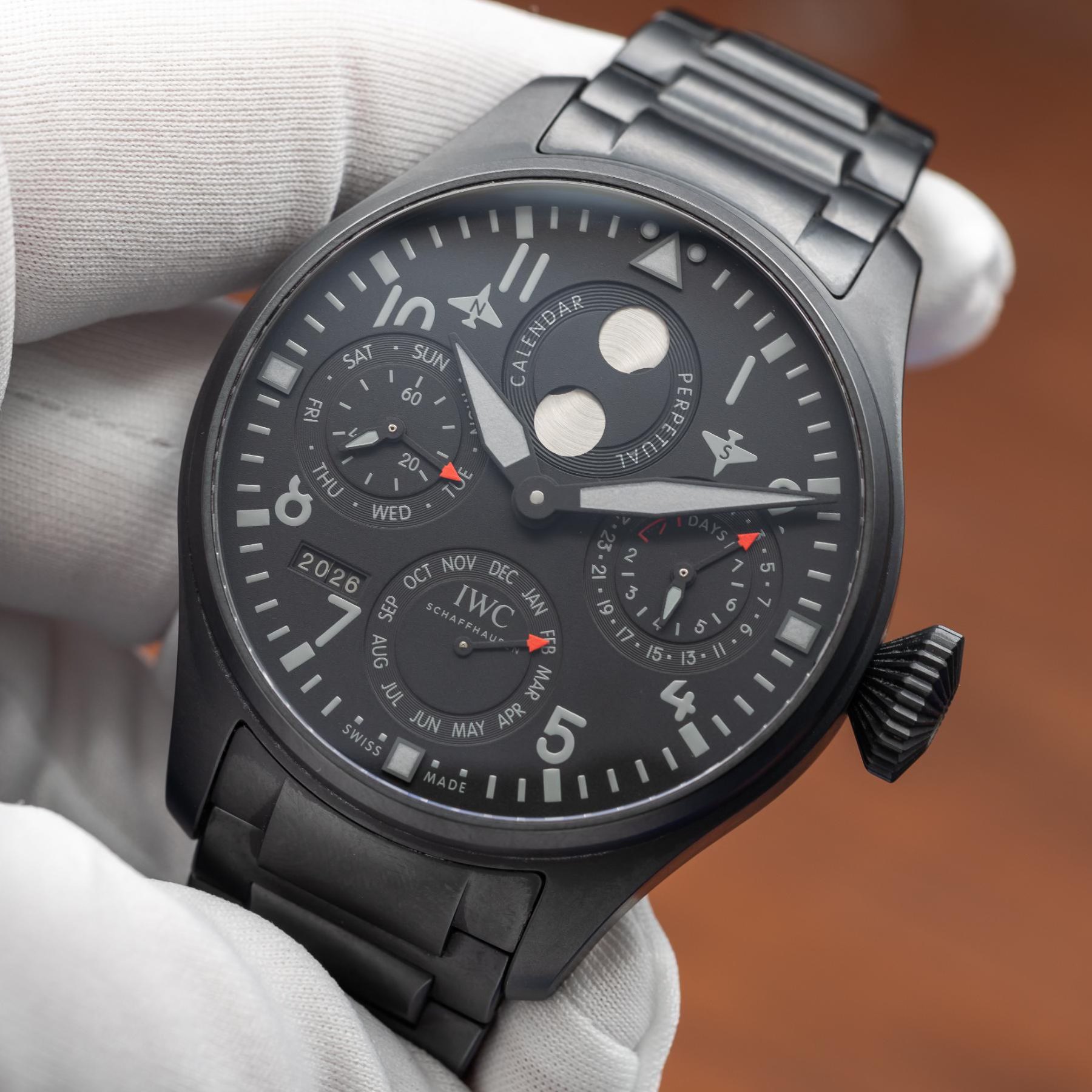 May be an image of wrist watch and text that says 'SAT ခခ SUN 60 e ၉ 20 ALENDAR C FRTTRA WED o 2026 OC IWC ជ្ជើ NOV DEC 00k 平 AUG AЛ MEE JUN MAY APR 5 10 و نی - F ی ل 5 O S - -…