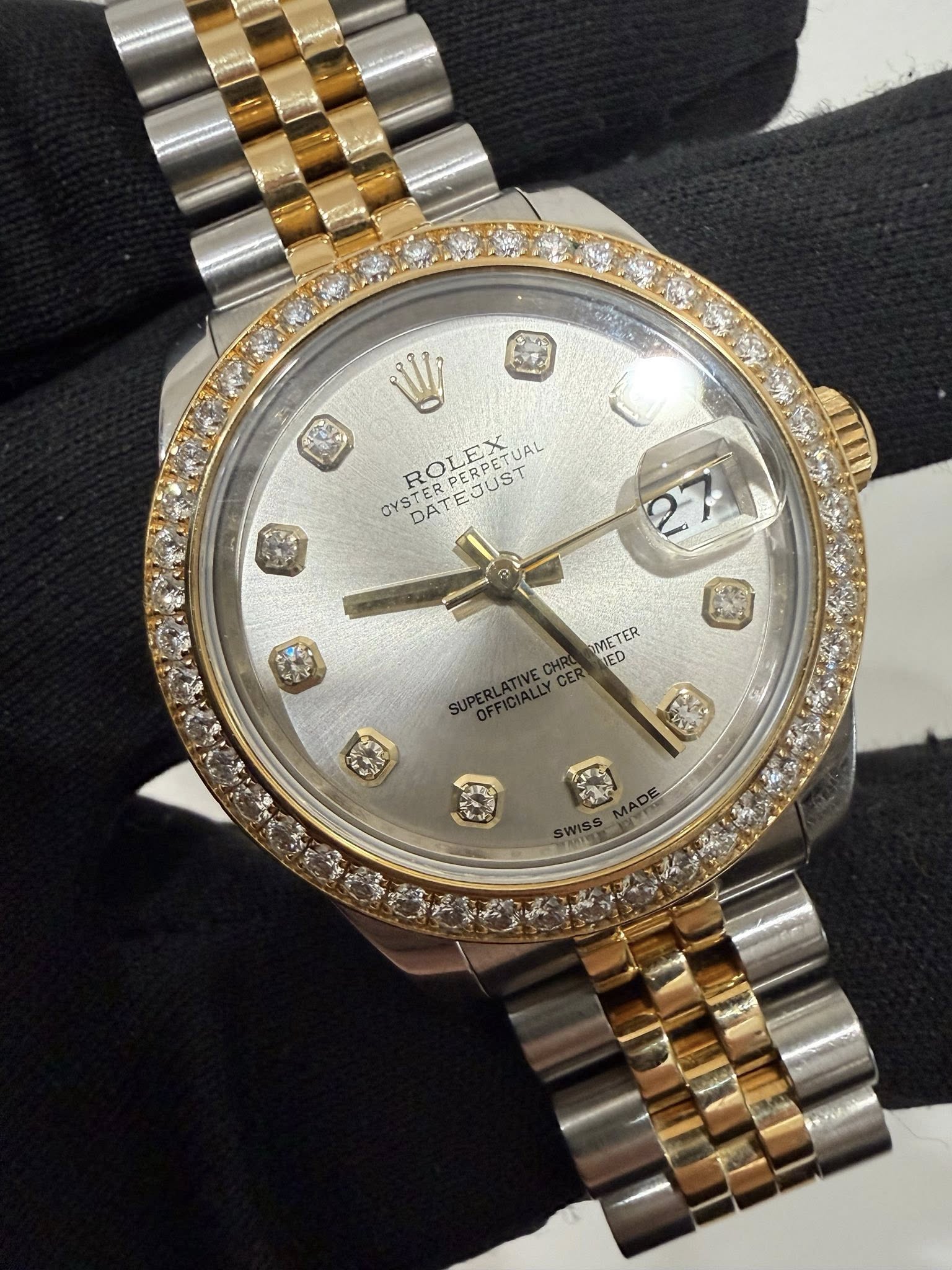 May be an image of wrist watch and text that says 'ש ROLEETUAL ROLEX DATEJUST PERPETUAL OYSTER OYSTERLEX OYSTERPERPETURI STERPERP TERPERPETUA OYS DAT 27 METER ED ED ED ンル…