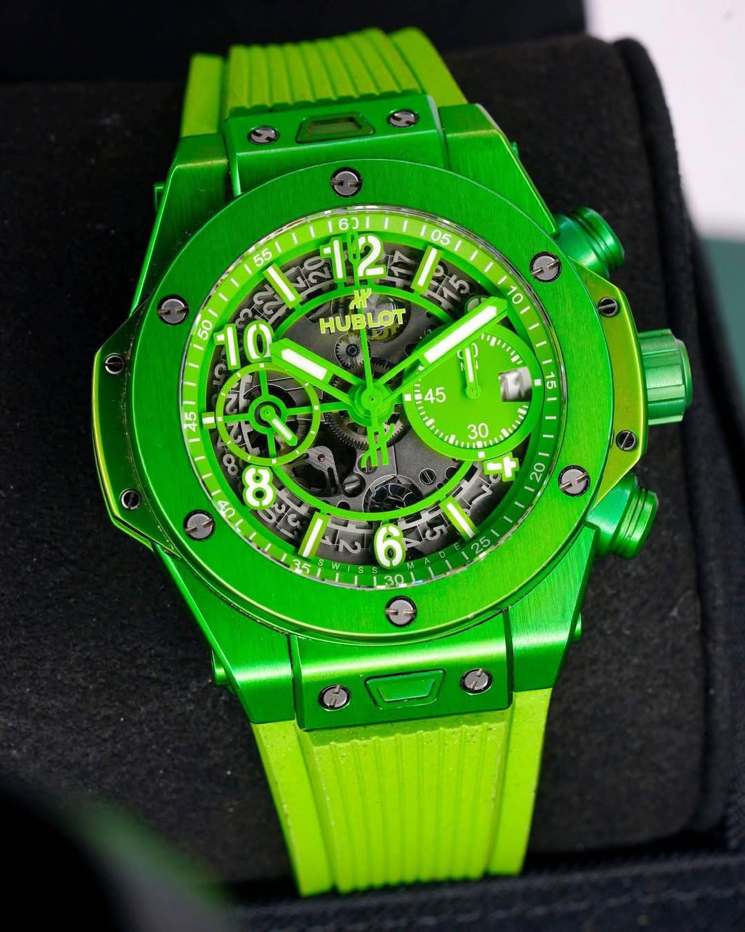 May be an image of wrist watch and text that says '12/ 05 55 1运12日天9 חן HUBLOT P 네" ،١1 1 45 d 45 45 C UA रूਣ AN い 個 20 G 25 e'