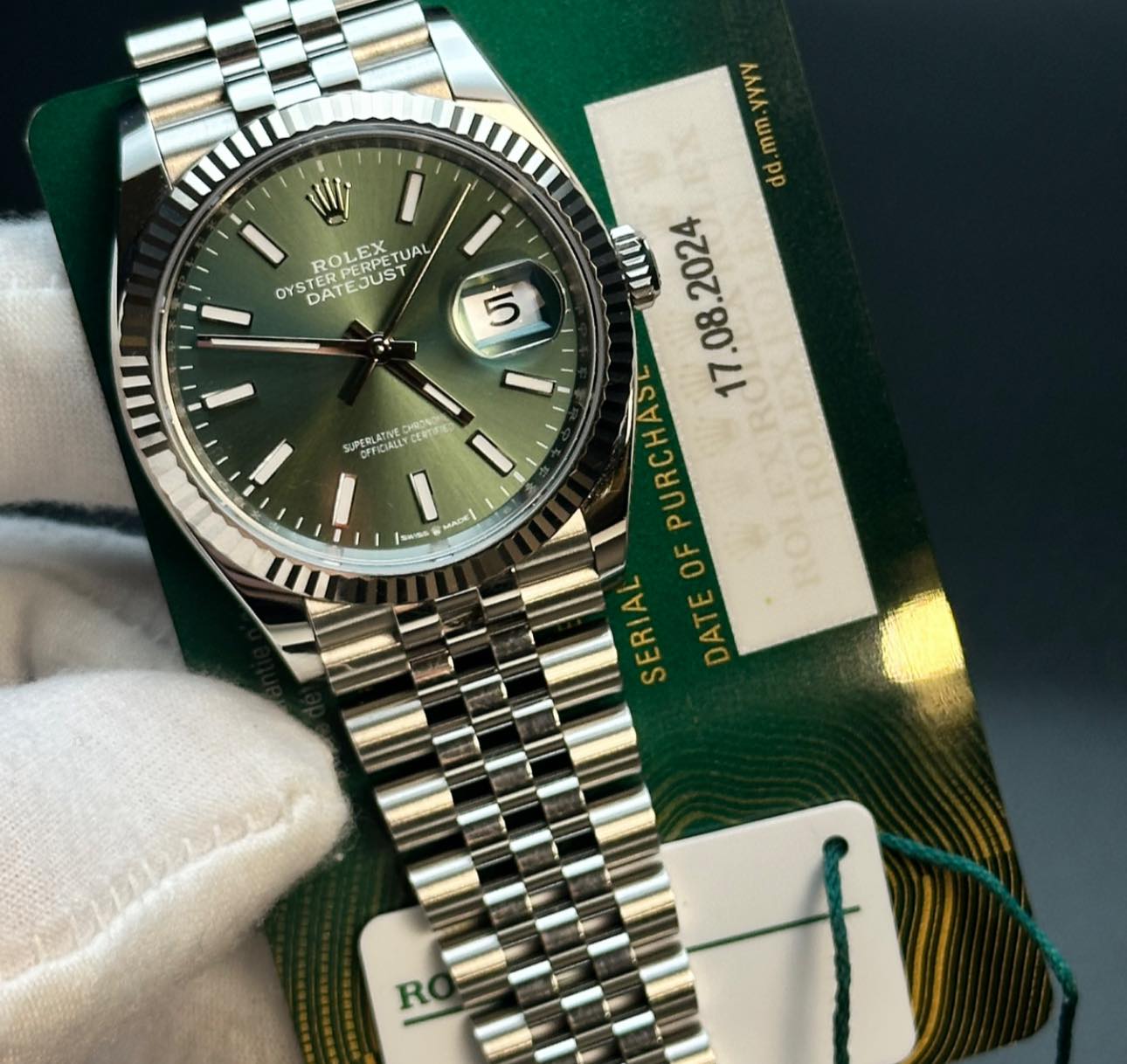 May be an image of wrist watch and text that says 'STERPERP ROLEX ROLED PERPET PQ UAL OYS OYSTER DATEJUST DATEJUST EJUST JUST PO DAT 5 SPEDLATNE CESTON SUREECIALLY |0 MRADE O .mm.…