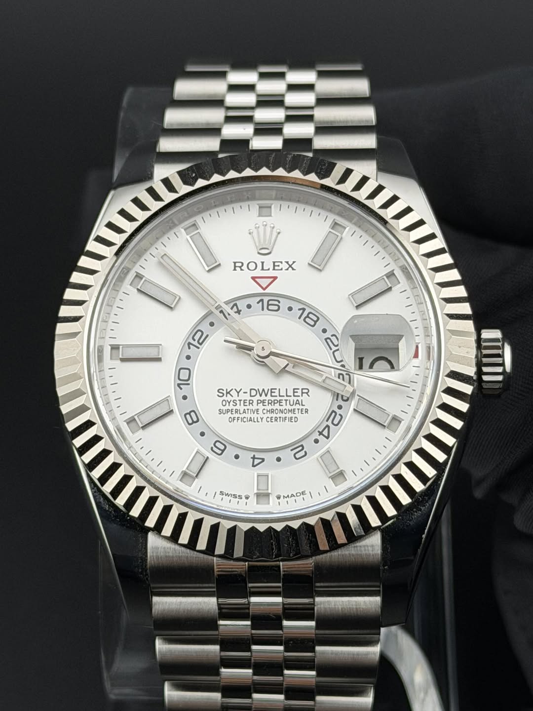 May be an image of wrist watch and text that says 'ROLEX SKY- SKY-DWELLER OYSTER PERPETUAL SUP UPERLATIVE CHRONOMETE SUPERLATIVECHRONOMETER TER OFFICIALLY PFICIALLYCERTIFIED…