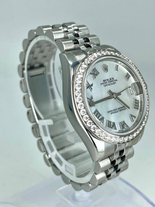May be an image of digital watch and text that says 'XI ROLEX X VISTER OYSTER DATEJUST OYSTERPERPETUAL DATEJU STERPERPE PERPETUAL CRPETUAL DATE D 0 VIII SERPLE SUPERI OFFICIALLY…