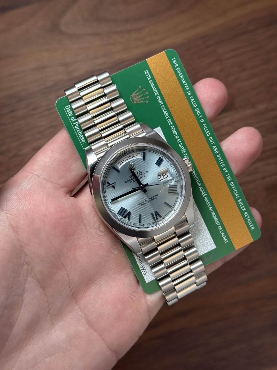 May be an image of digital watch and text that says 'CETTE GARANTIE N'EST VALABLE αυ Date fPurchase THIS GUARANTEE IS IS VALID ONLY F FILLED OUT AND DATED B BY THE OFFICIAL ROLEX…