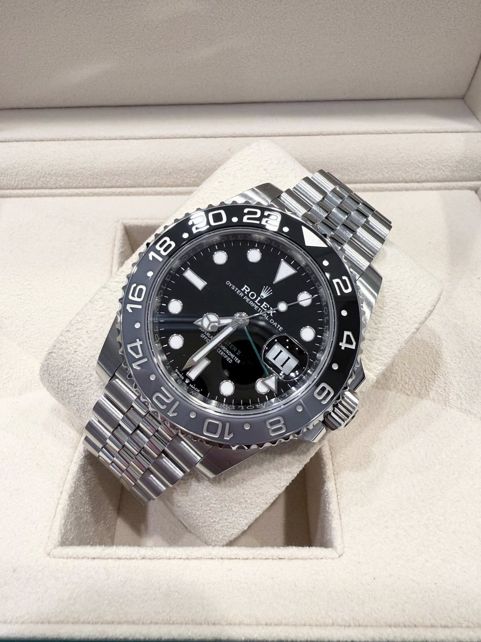 May be an image of wrist watch and text that says '2口. YST RPERP RO に PERE RO ERPE でれ S 2 CRNMETER e 6 10 8'