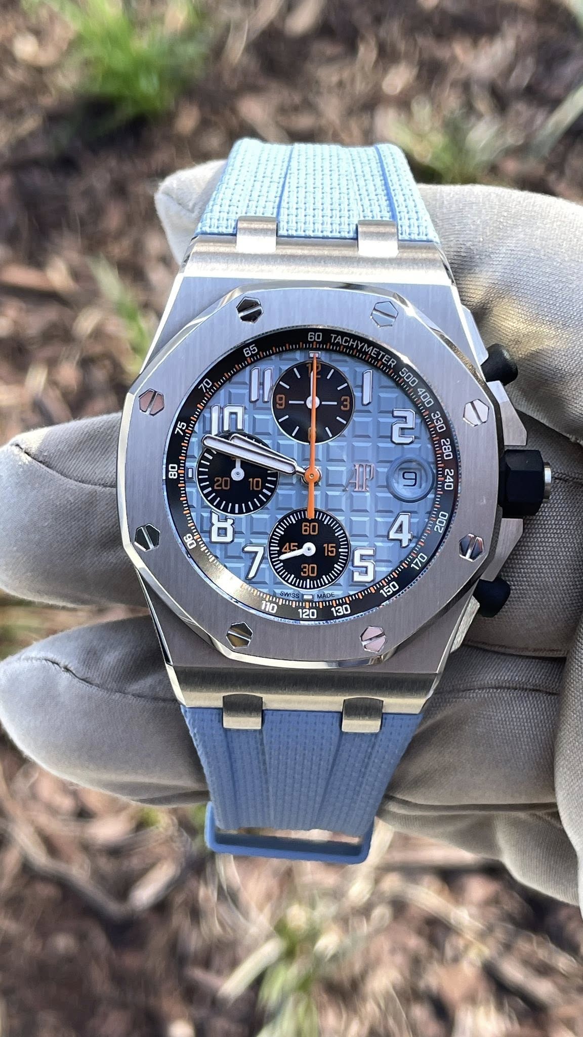 May be an image of wrist watch and text that says ' DE DF نر 330 280 冠 م 5A0 4 200 አ T 5 170 우기콜카 테 110 AETT 110 Da 120'