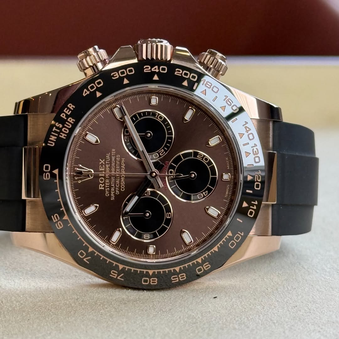May be an image of wrist watch and text that says '300 400 PER ER UNITS HOUR 240 200 A 180 30 I 160 140 r A ROLEX RO STERP OYSTEDUE KPETИHb CERTIFIED COSMO Of อ ជានពជ 七 አት 65 S…