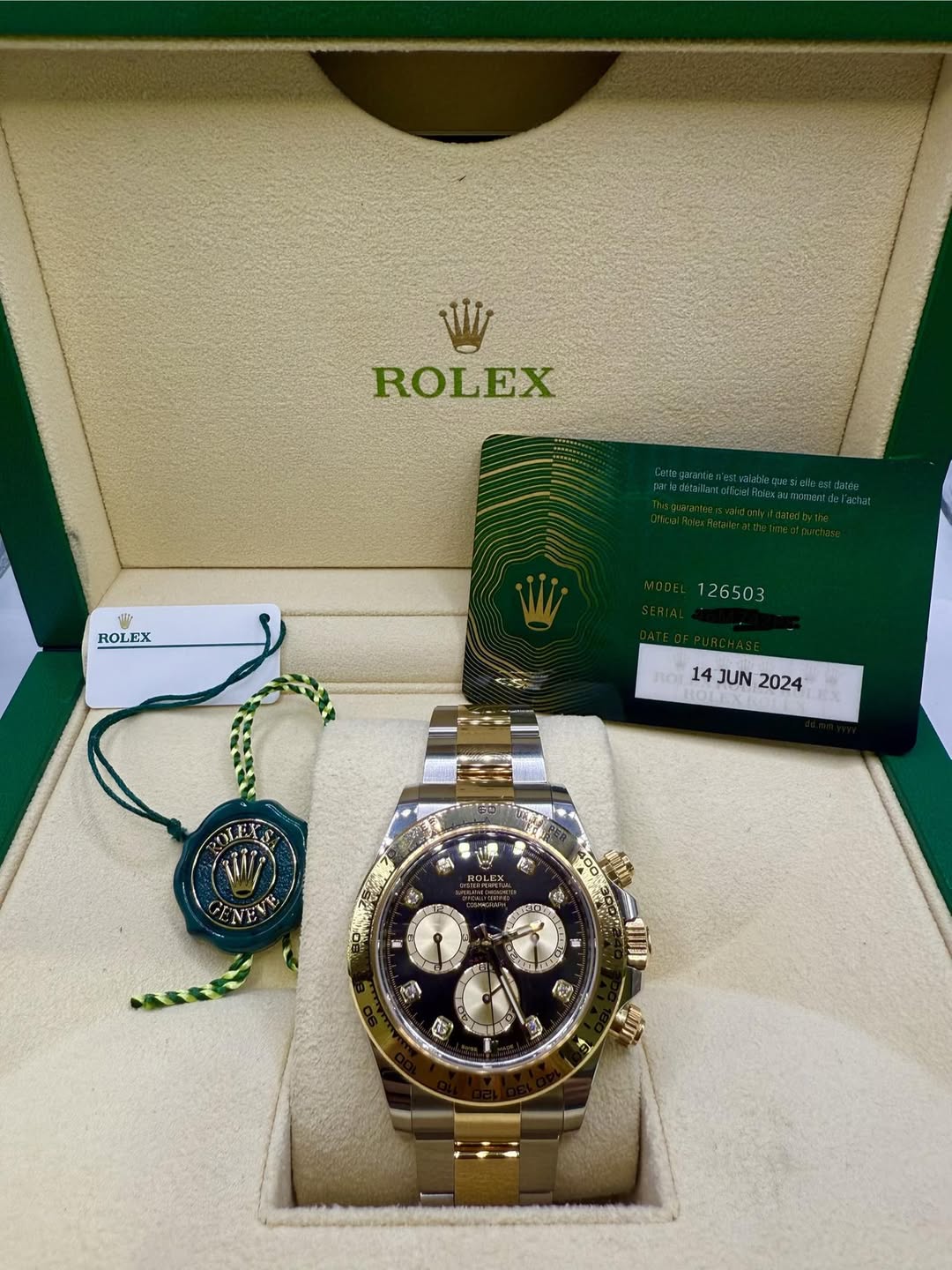 May be an image of wrist watch and text that says 'W ROLEX ROLEX no 14 JUN 2024 شي 税 ROLEX ENEY ل 心 쌀 E 回 마 福 一'