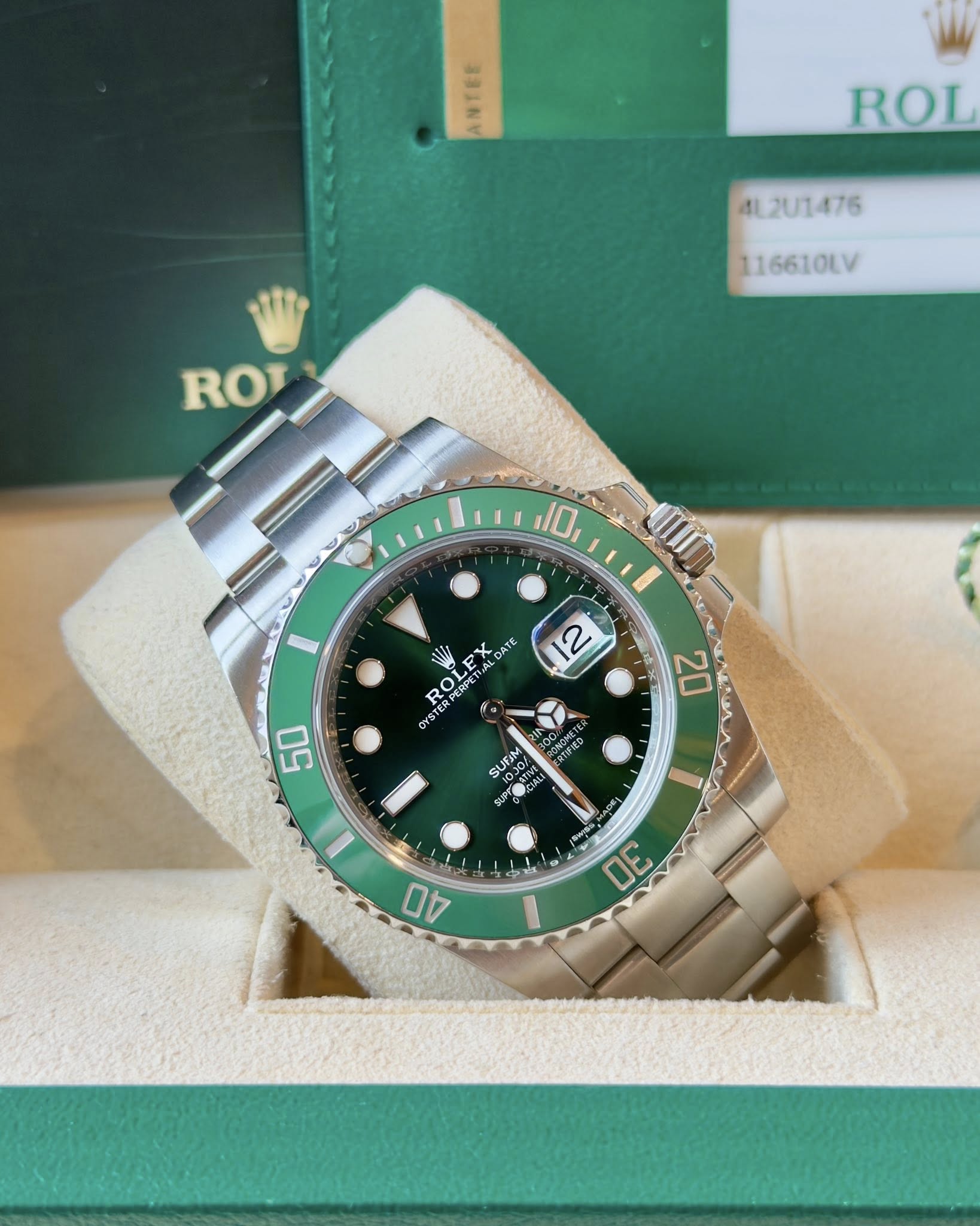 May be an image of wrist watch and text that says 'TIN 三 ROL 4L2U1476 116610LV ROT 10 u W AL ALDATE AT YST STERPERPET STERPE PERPE ERPERPE ROL OYS eble SUEM CONOMER ONa 20 50 MCe C…