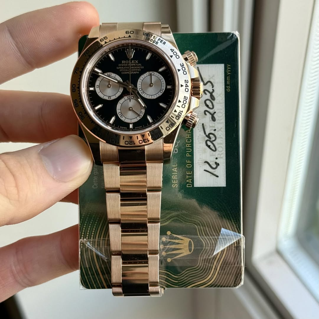 May be an image of wrist watch and text that says '60 65 WTA อบ M OURE O 200 οει 2023 FPURCH DATEOFPURCHA OF SERIAL DATE . ب'