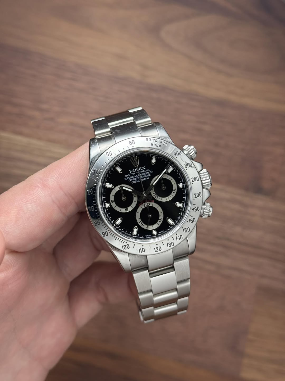 May be an image of wrist watch and text that says '60 UNITS HOUA UNITSAS Ea 85 400 ROLE 当. PNSKD 1ግያ 白 200 180 O O O 0 C 0I'