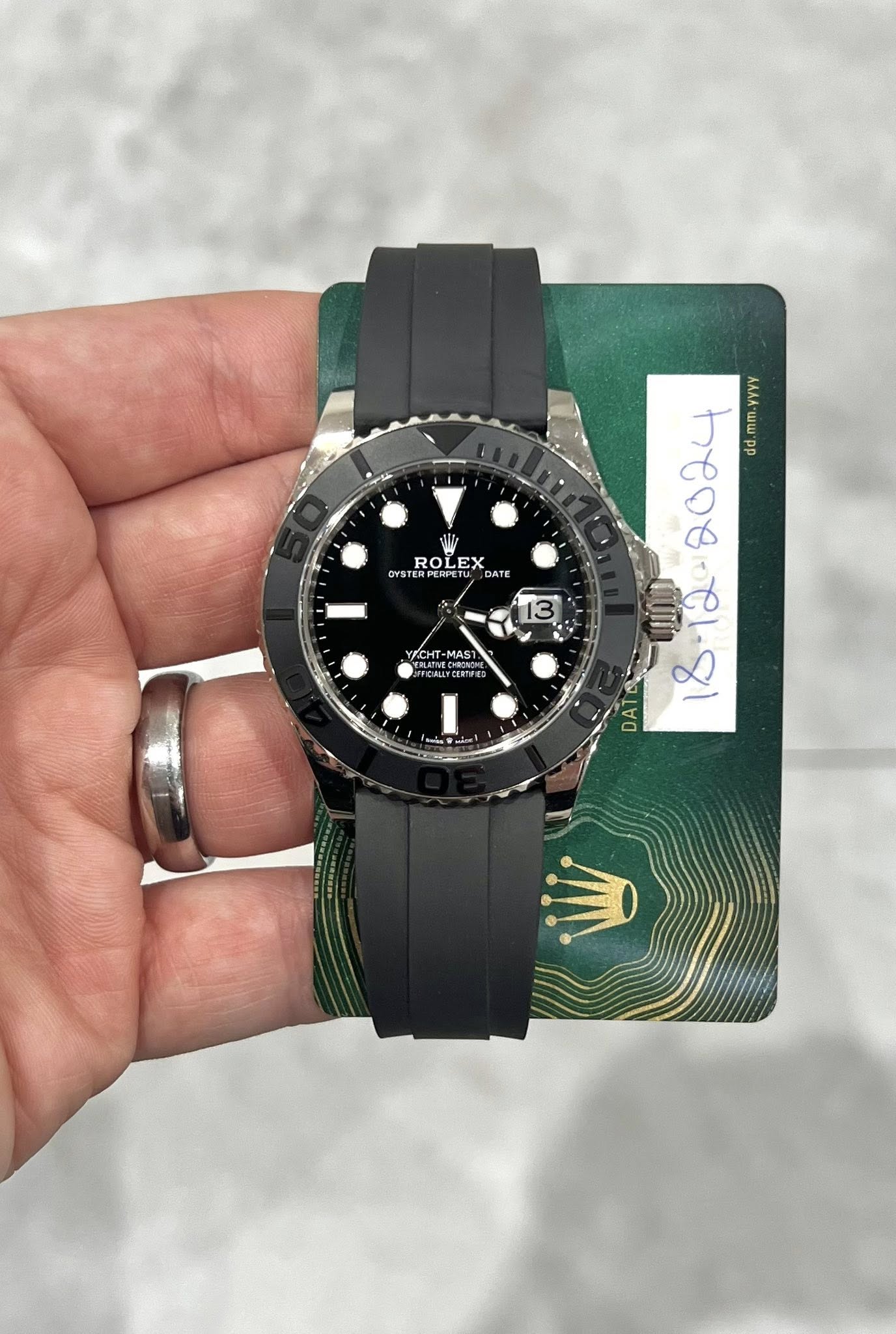 May be an image of wrist watch and text that says 'ROLEX RO RPERP TUDA DATE DYSTER STERPERPETU ROLEX 13 ፖርቅ- MAS Tenecи CEee VYVY 2024 dd.mm 2 mm DAT DATO & '