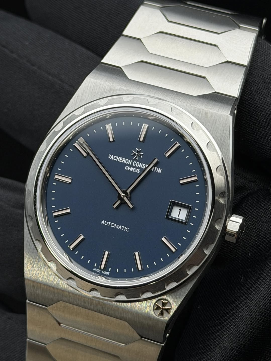 May be an image of wrist watch and text that says 'VACHERON 六 GENEVE CONST TIN 1 AUTOMATIC SWISS MADE C 1'