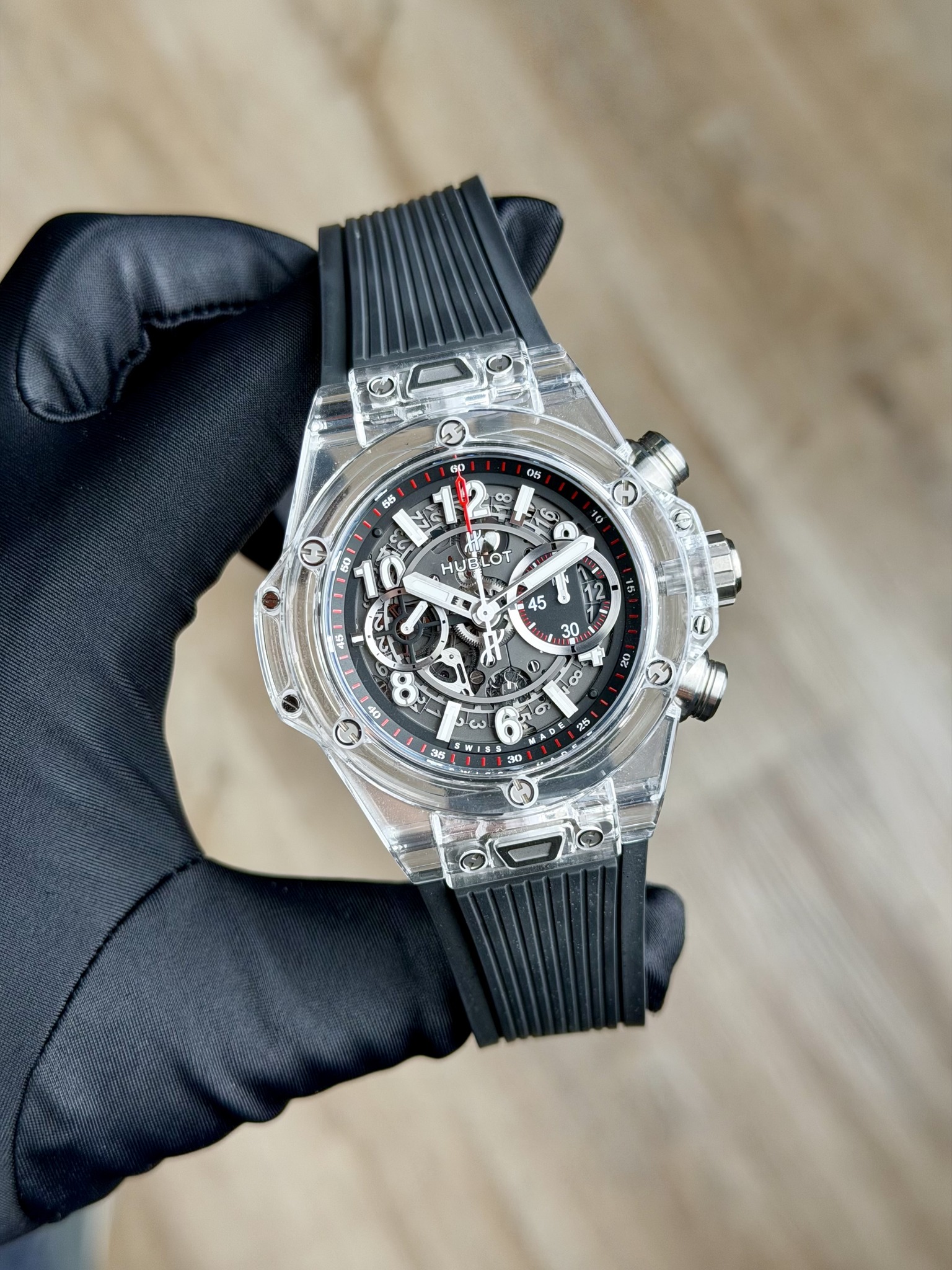 May be an image of wrist watch and text that says 'ጥ අිස 05 0O ن C 10 ٥ 60 UELOT LOT BLO + حه 30 0 D 8 OF 왕이 38 WI WI D 0'
