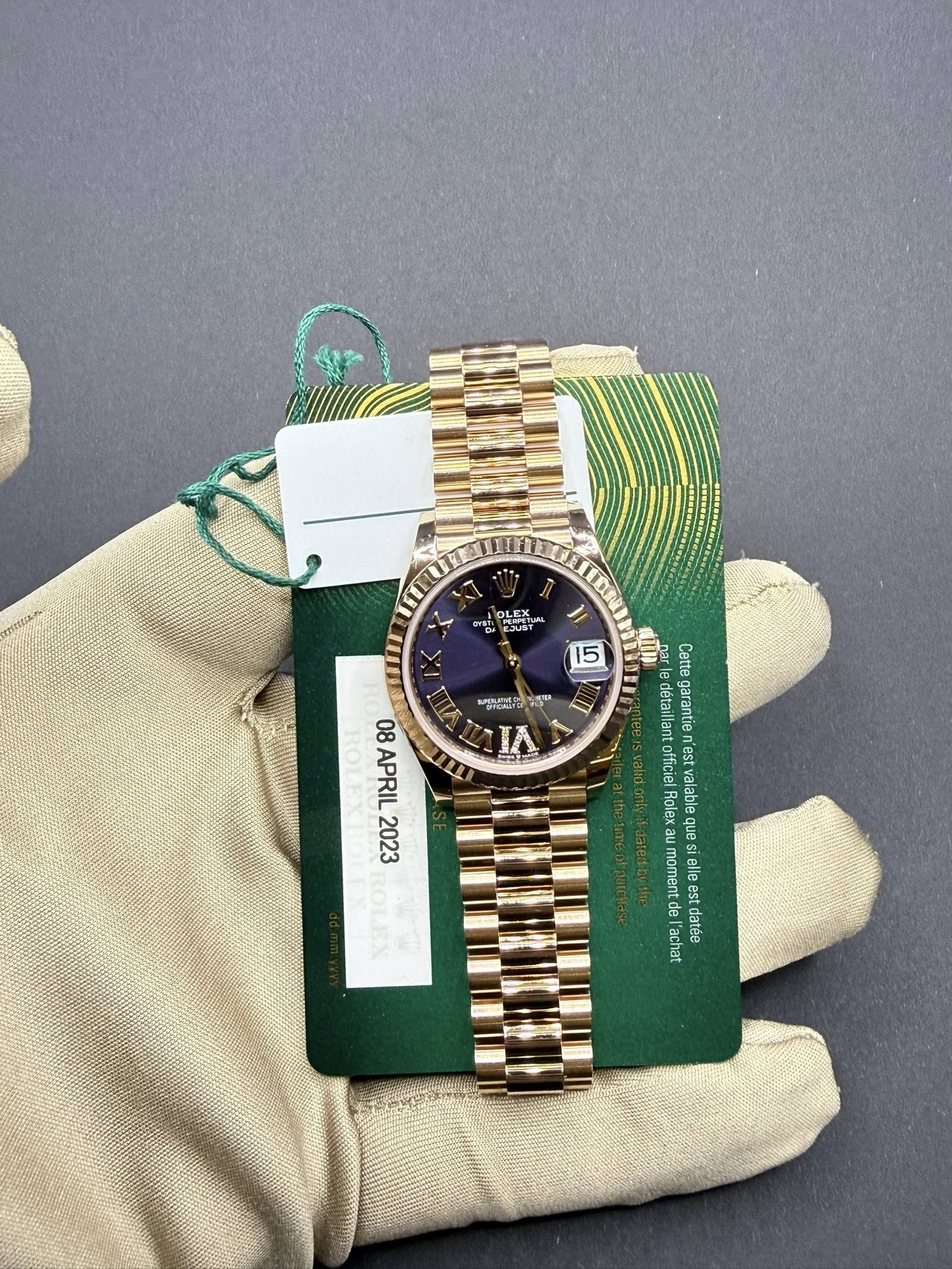 May be an image of wrist watch and text that says 'T2InZOVA OLEX JUST 4 5 BeAиHEa 정해 D 80 마 2023 ROLEA a Cette détaillan garantie fficiel 중 nest Rolex valable น e que momentd S…
