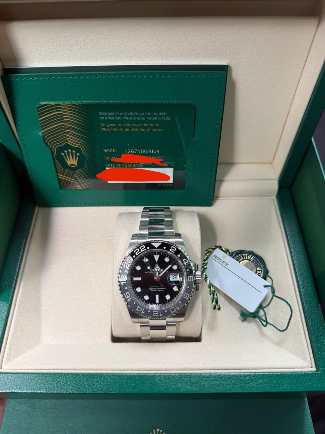 May be an image of wrist watch and text that says '1267 126710GRNR 2 خ - 4 22. ل 18 16 ٥ 12h ROLEX LATIVE OFY ග III 8 2'