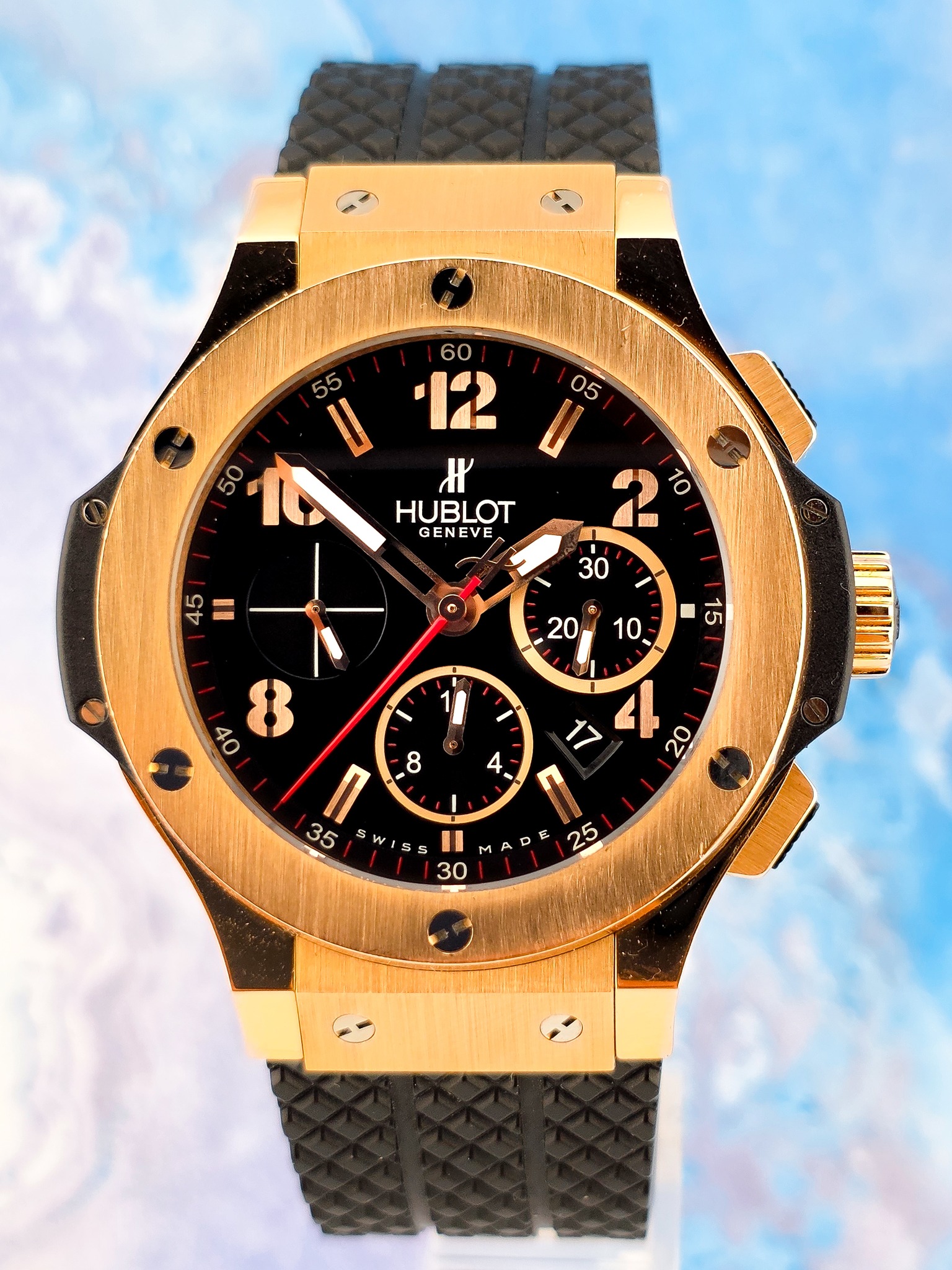 May be an image of wrist watch and text that says '60 12 55 U 05 05 50 HUBLOT GENEVE VE 45 I a C G 8 4 17 V 20 O 40 3 n 35 WiSS Ⅱ M 30 25'
