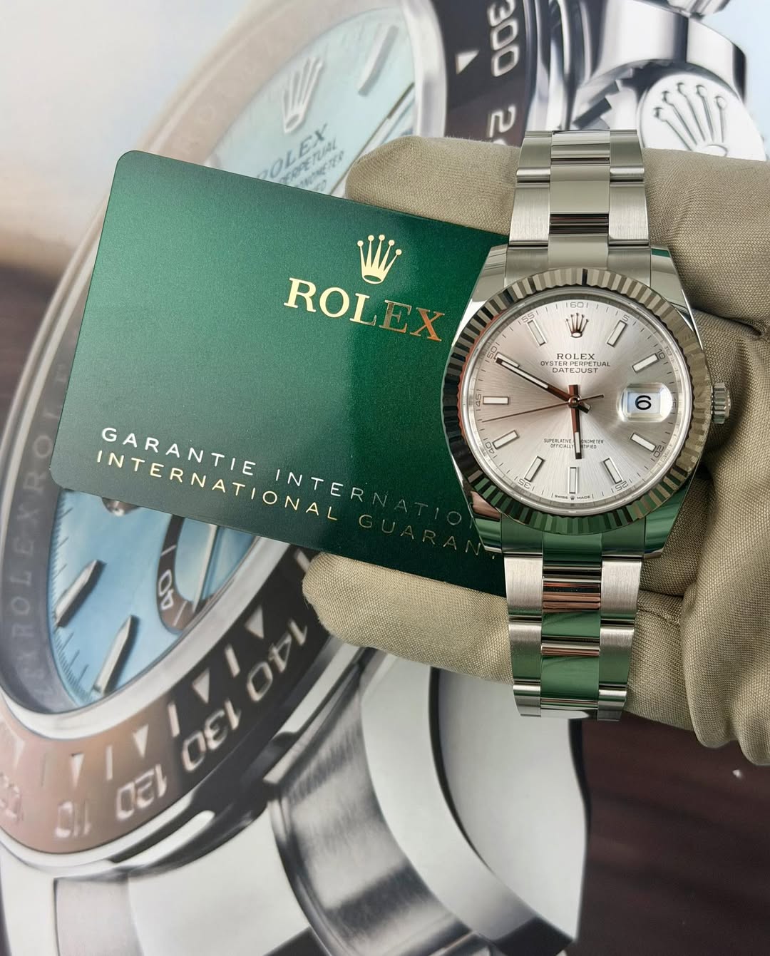 May be an image of wrist watch and text that says 'a 300 2 OLEX 2OOИ! W ROL ROLEX EX MA 150 ROLE ROLEX LEX 6ATC DATEJUST KUST PETUA 6 ATE TRIS ลรงาพ INTERNATIONAL ONAL NTER…