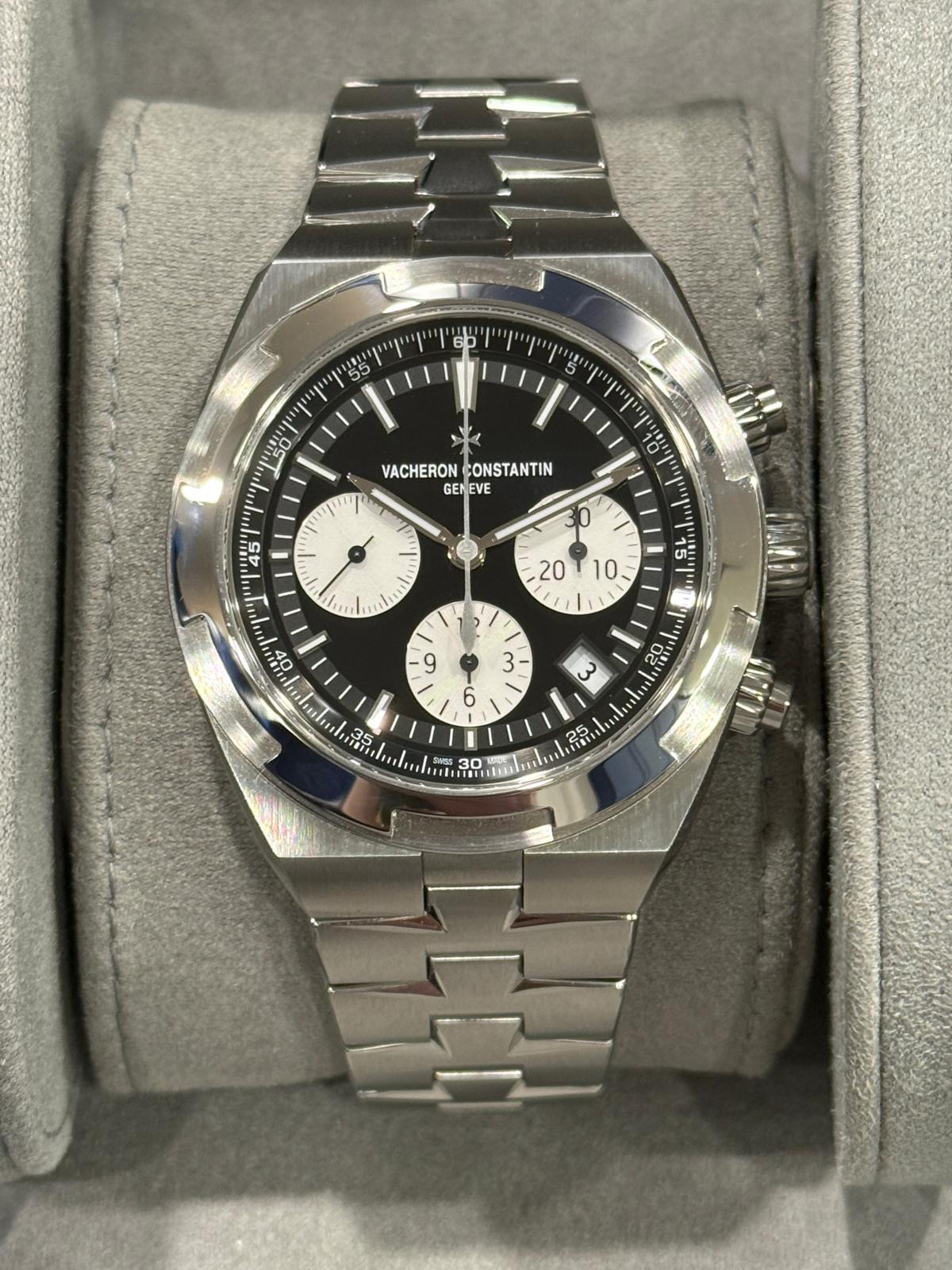 May be an image of wrist watch and text that says 'VACHERON VACHERONCONSTANTIN CONSTANTIN GENEVE EVE 10 E יויי 0 יון 20 10. ပာင်း -9 3 C 福 ម BAns 30'