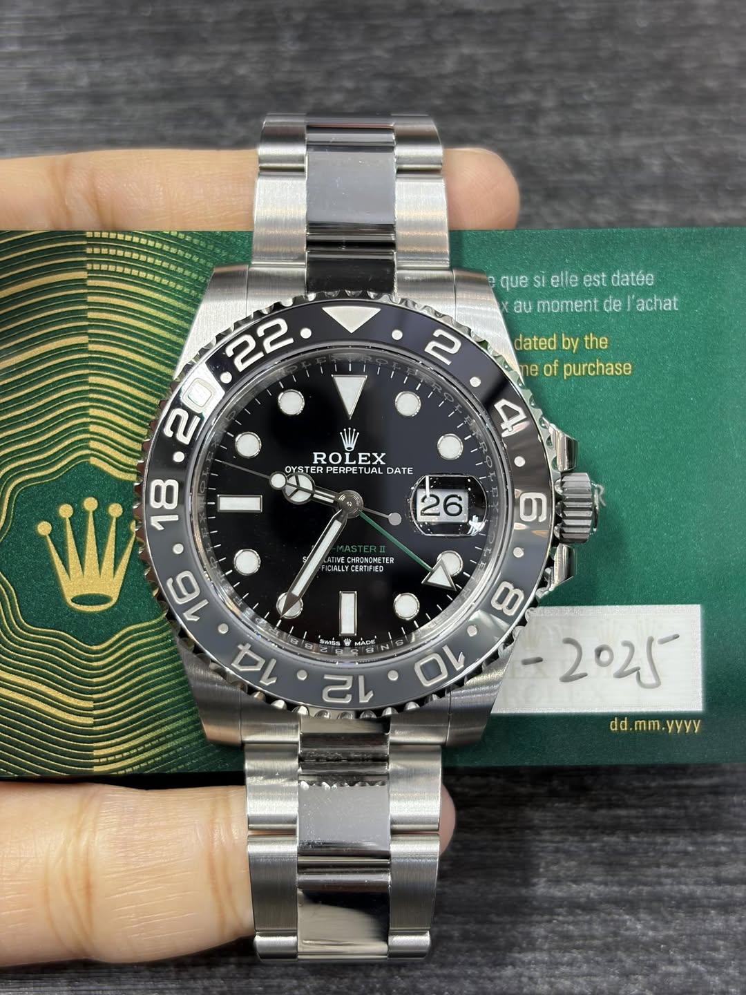 May be an image of wrist watch and text that says 'que quesielleestdatée Si elle est datée อน moment de 'achat 22 2 2 dated by the e of purchase 4 ROLEX EX OYSTER PERPET UAL…
