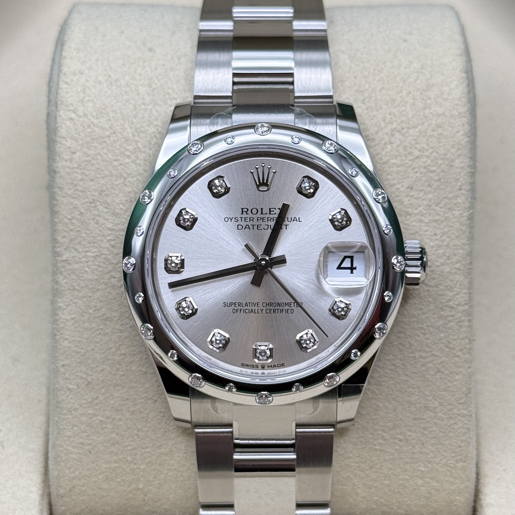 May be an image of wrist watch and text that says 'G S မြနု့် 뉴스 SA AN. ሚራ セ ترَلّا ੴॐ ROLE SY OYSTERPERF OYS OYSTERDE ERPERF PERF TUAL OYSTER DATEJU DA TEJU C S マ 10 한 ی 4…