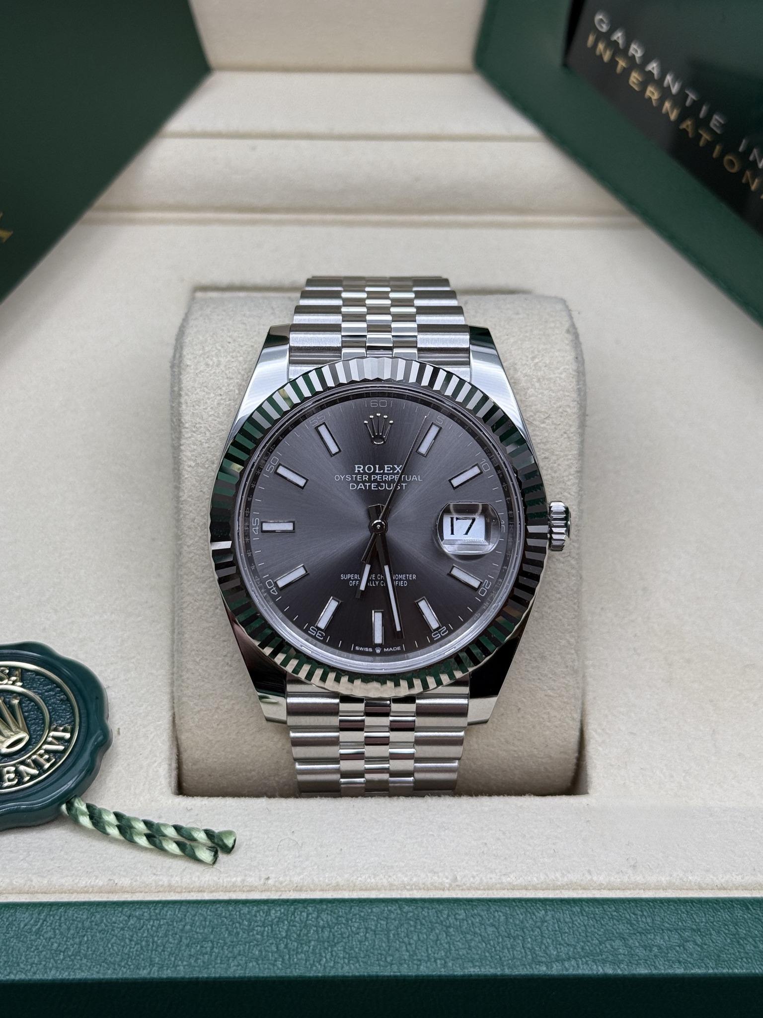 May be an image of wrist watch and text that says 'ع۸۸ GARAN 良 ROLEX SOP OYS OYSTE TERPERP DAT UAL 145 17 을 SUPER. 0 40 EREIER 20 5 5 G 総に I SU'