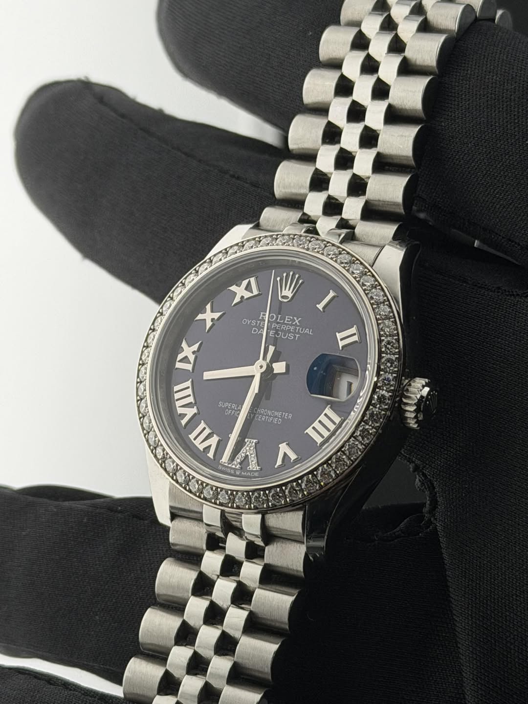 May be an image of wrist watch and text that says 'XI W I x OYS FOLEX OLEX DA A PERPET CERPE DX EJUST UAL u VIII - SUPERLA AL SUPEREN BESM OFFC VII あイ V CERTUFIED CHRONOMETE ER 三…