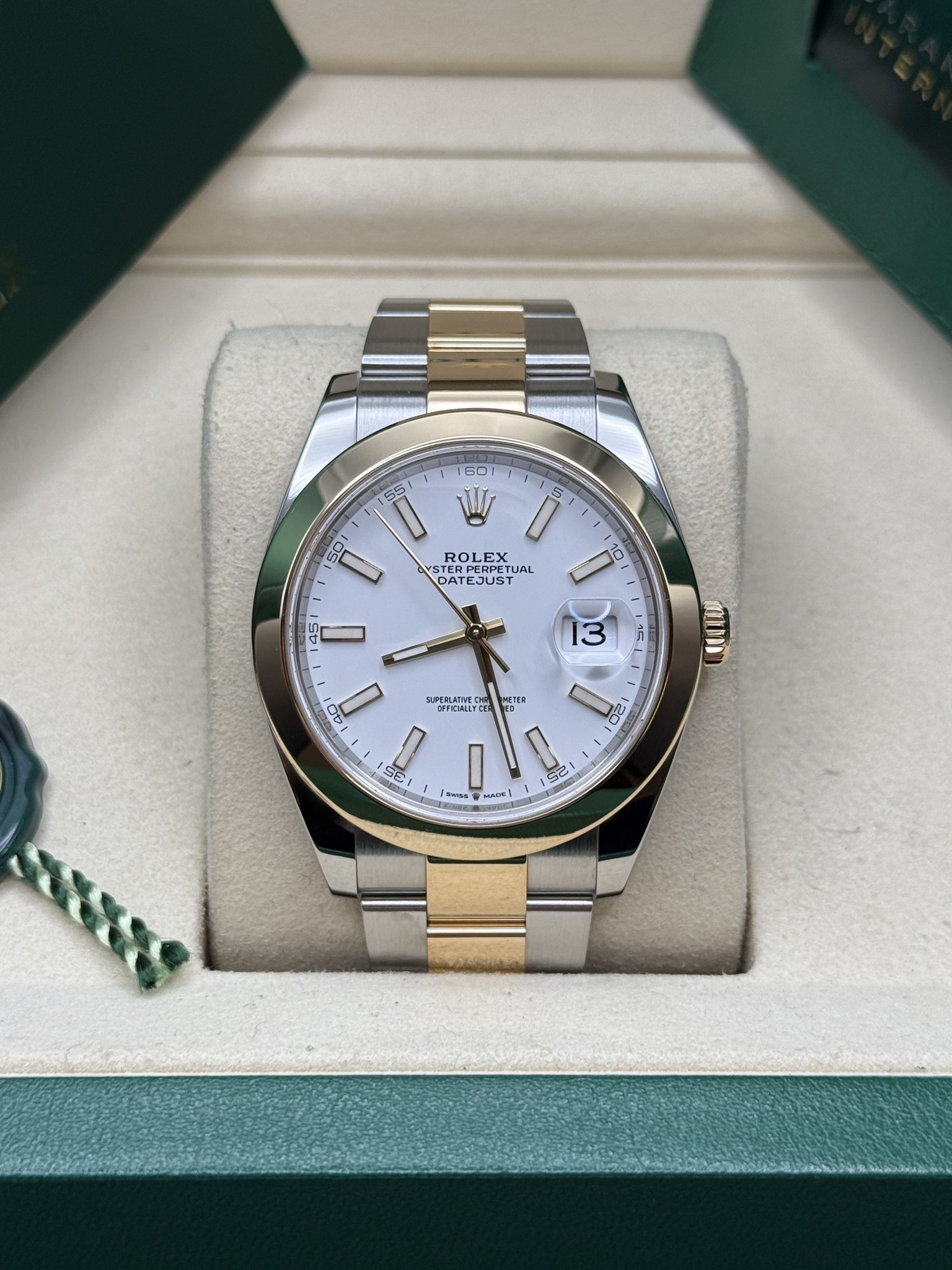 May be an image of wrist watch and text that says '55 50 Wy S 50 ROLE ROLEX DERPET STEDDE PERPETUAL UAL DAT EJUST SUPEFLATNECH EFAIORILTE METER MDDD 20 1es G2 ព 禁門 ወን Suess MADE|…