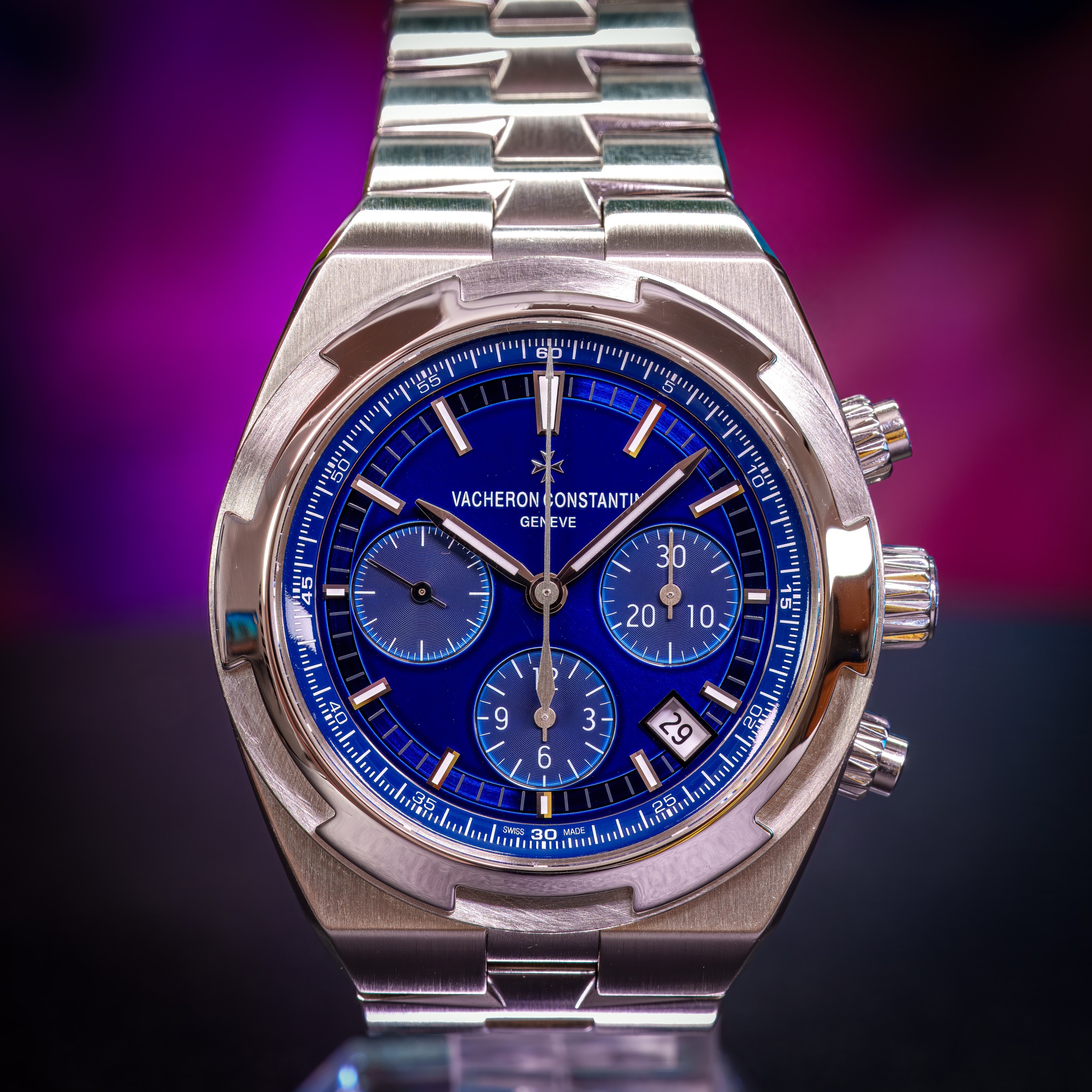 May be an image of wrist watch and text that says '60 55 품 VACHERONCONSTANTI ONSTANTI GENEVE LEL EL 30 G ع 20 10. 0 HD 9 3 6 L 29 . ท'