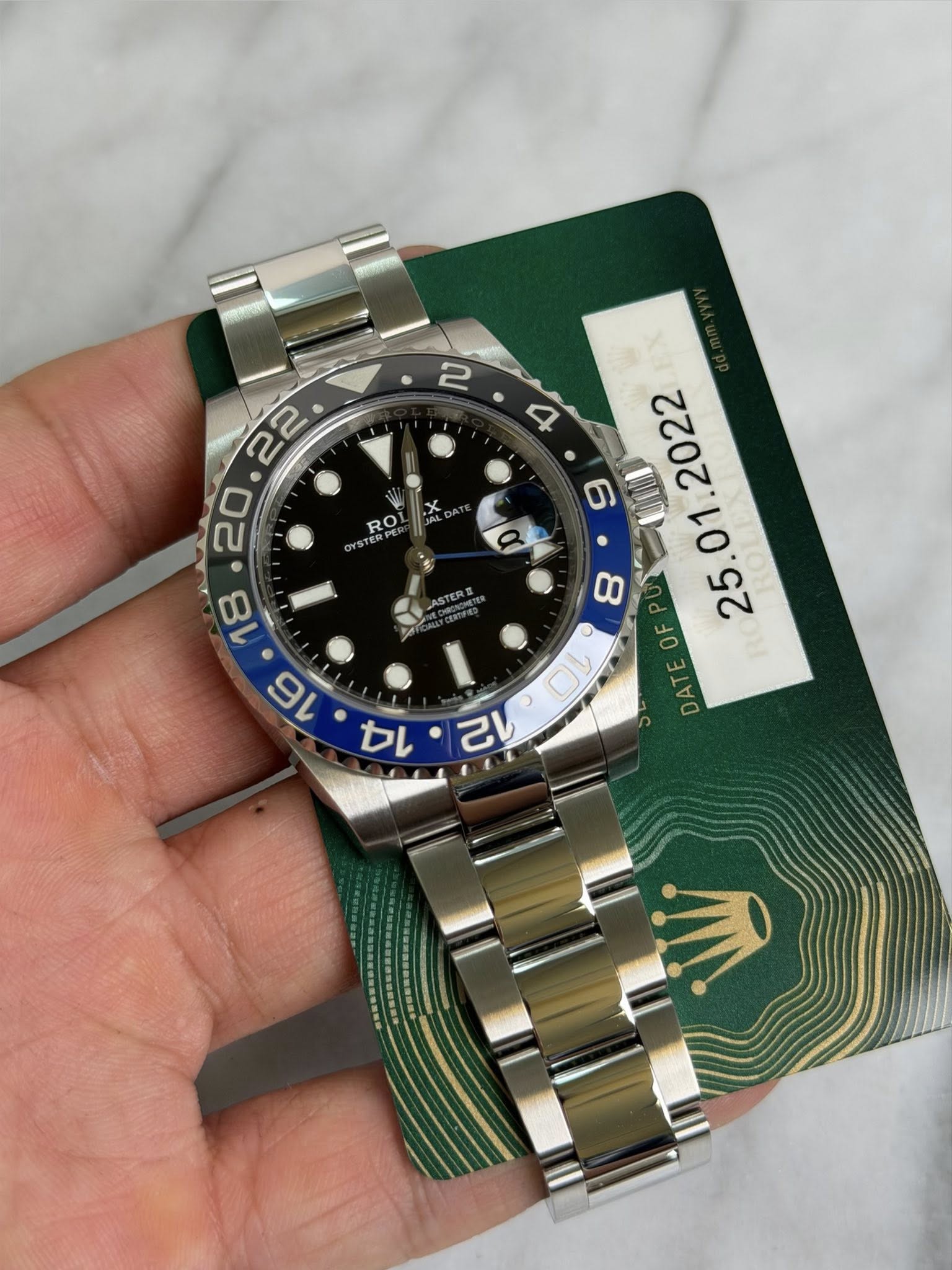 May be an image of wrist watch and text that says '2 22 2 • 20 RO YSTER ASTERE H ודקיט O OF E DAT DA'