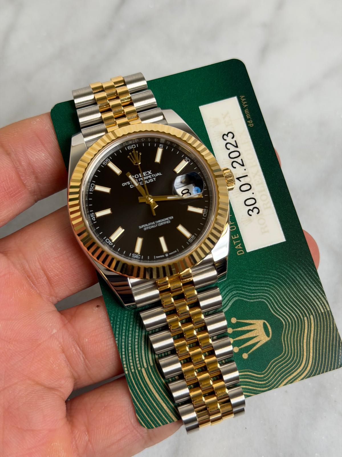 May be an image of wrist watch and text that says '60I EX -OL EX UAL RP σνς JUst JUST 45 εЛ e U RO DATE 40 SE SE 생'